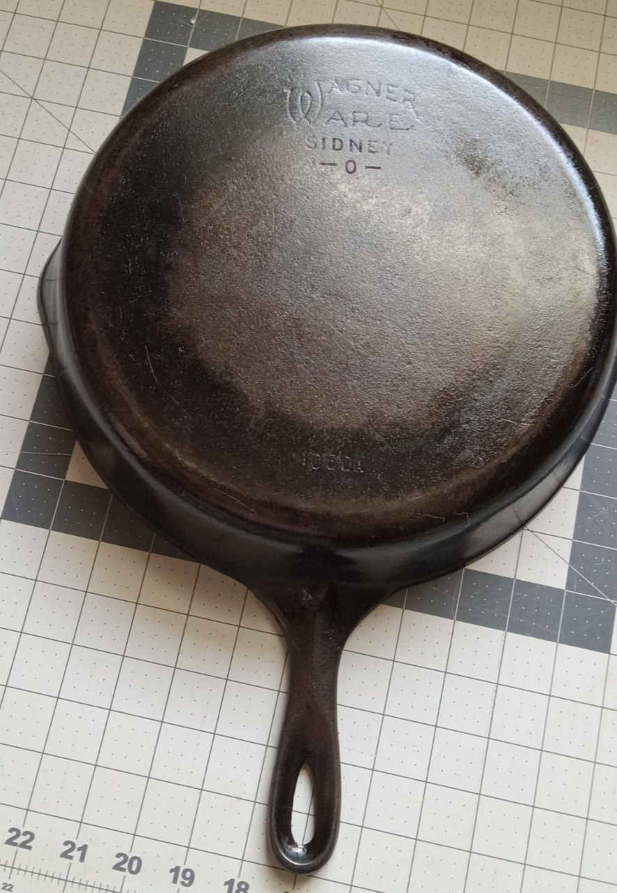 Vintage Wagner Ware Sidney O #10 Cast Iron Skillet 1060A 12” Lays Flat