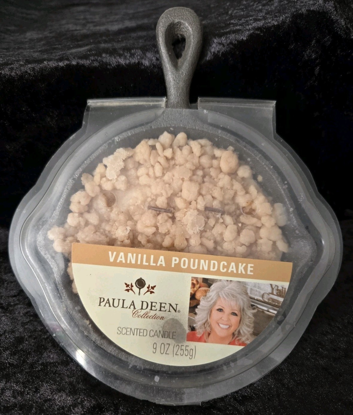 Paula Deen Collection 9 Oz. Vanilla Poundcake Scented Candle Cast Iron Skillet