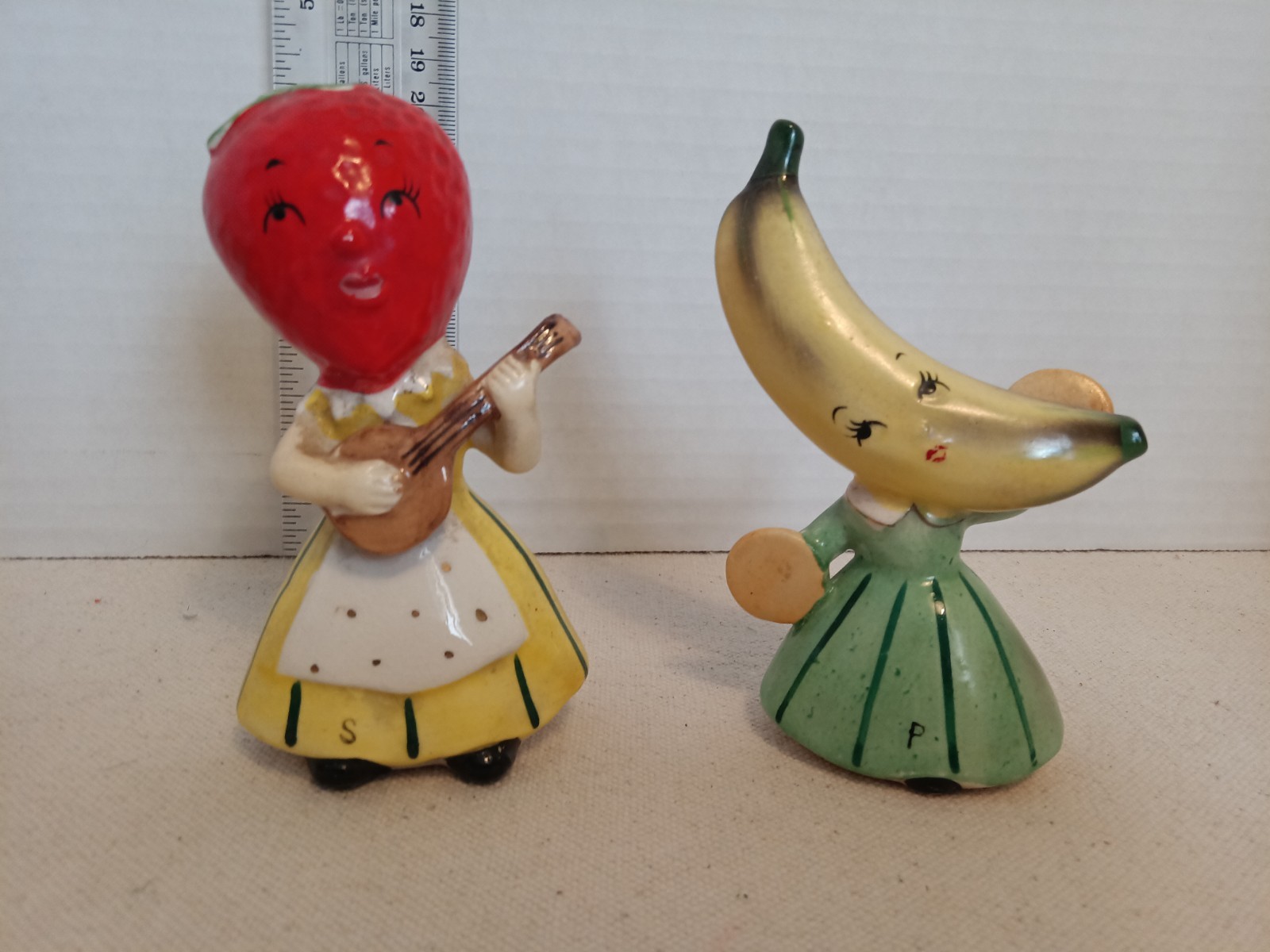 Vintage Napco Farm Girls Fruit Heads Strawberry & Banana Salt & Pepper Shakers