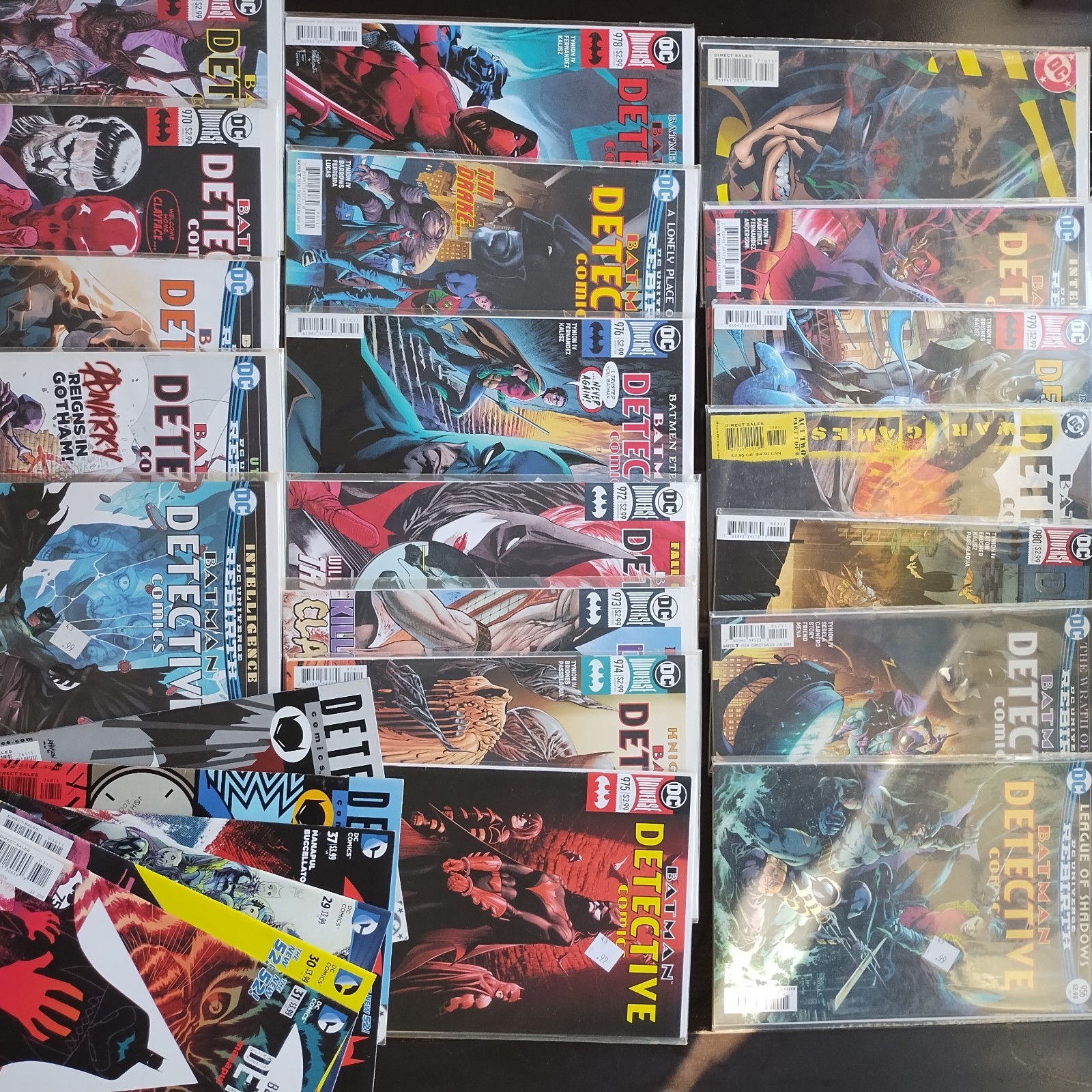 25 Detective/Batman Comics Blowout Modern estate find  Nice gap fillers