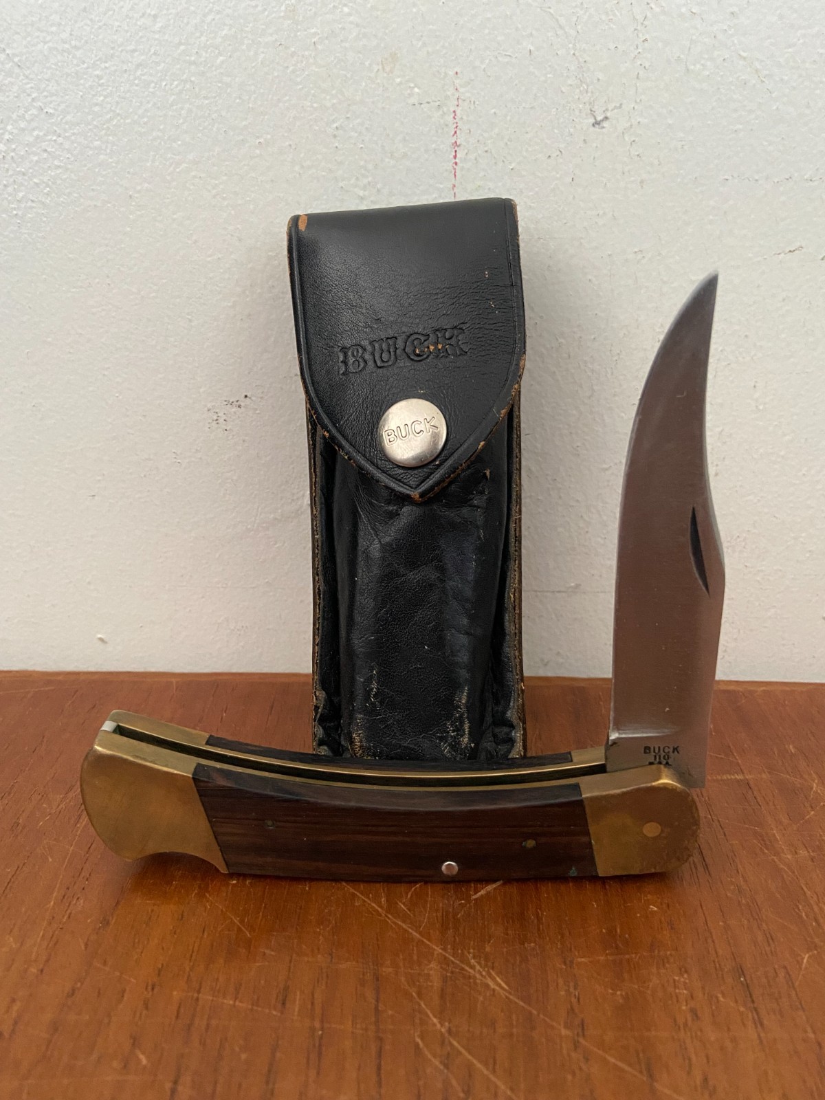 Vintage 1972-74 Buck 110 Wood Brass Pocket Folding Knife With Leather Sheath 70s