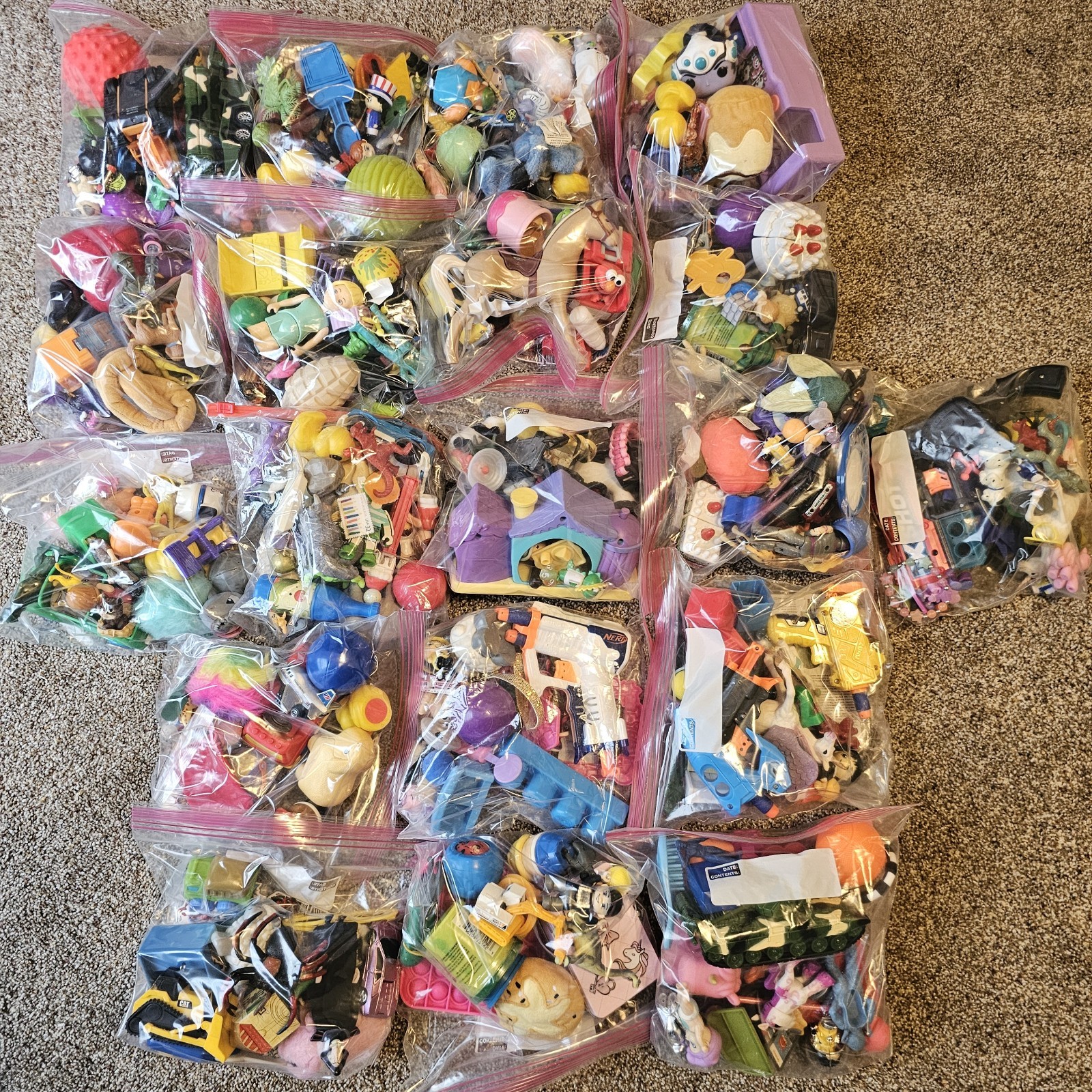 Vintage Trinket, Toy Lot, Figures, Mystery Grab Bag Scoop 25 Pieces