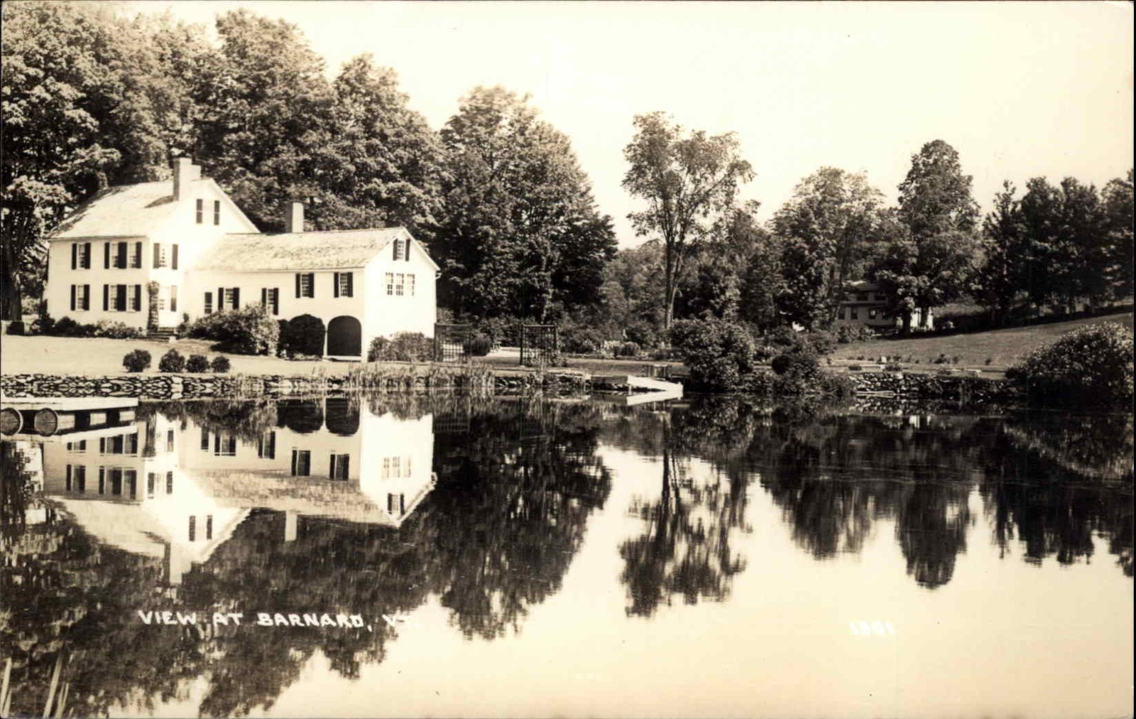 BARNARD VERMONT VT Colonial Home EASTERN ILLUSTRATING RPPC