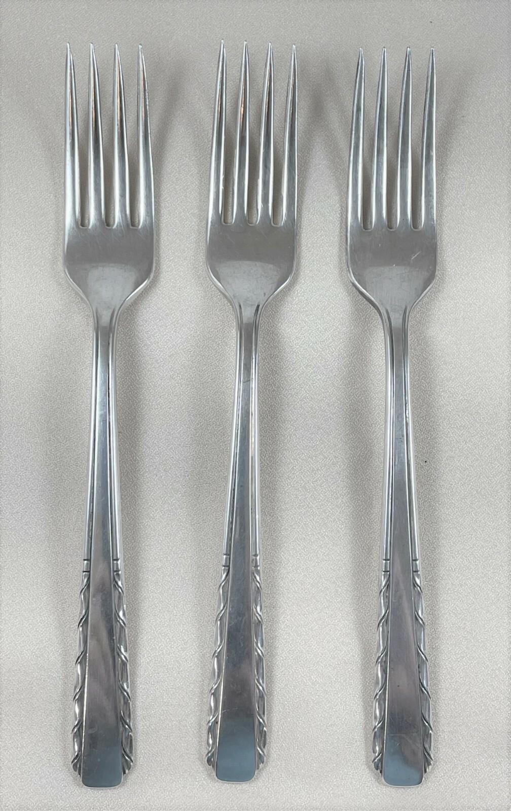 Oneida DOHRCO Redwood Hotel Silver Plate Dinner Forks Vintage 1949 Set of 3