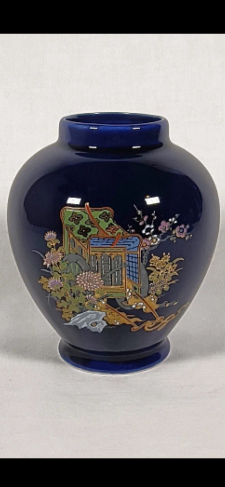 Artmark Cobalt Blue Ginger Jar Vase Japan Imperial Cart with Flowers - 4.25\
