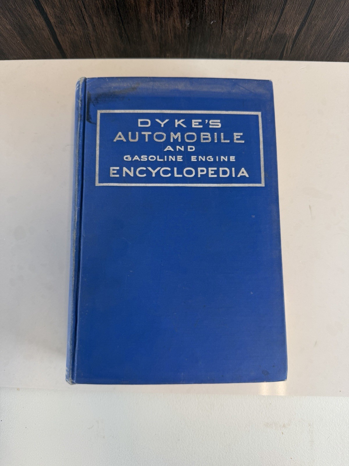 Vintage 1923 Dyke’s Automobile and Gasoline Engine Encyclopedia 13th Edition