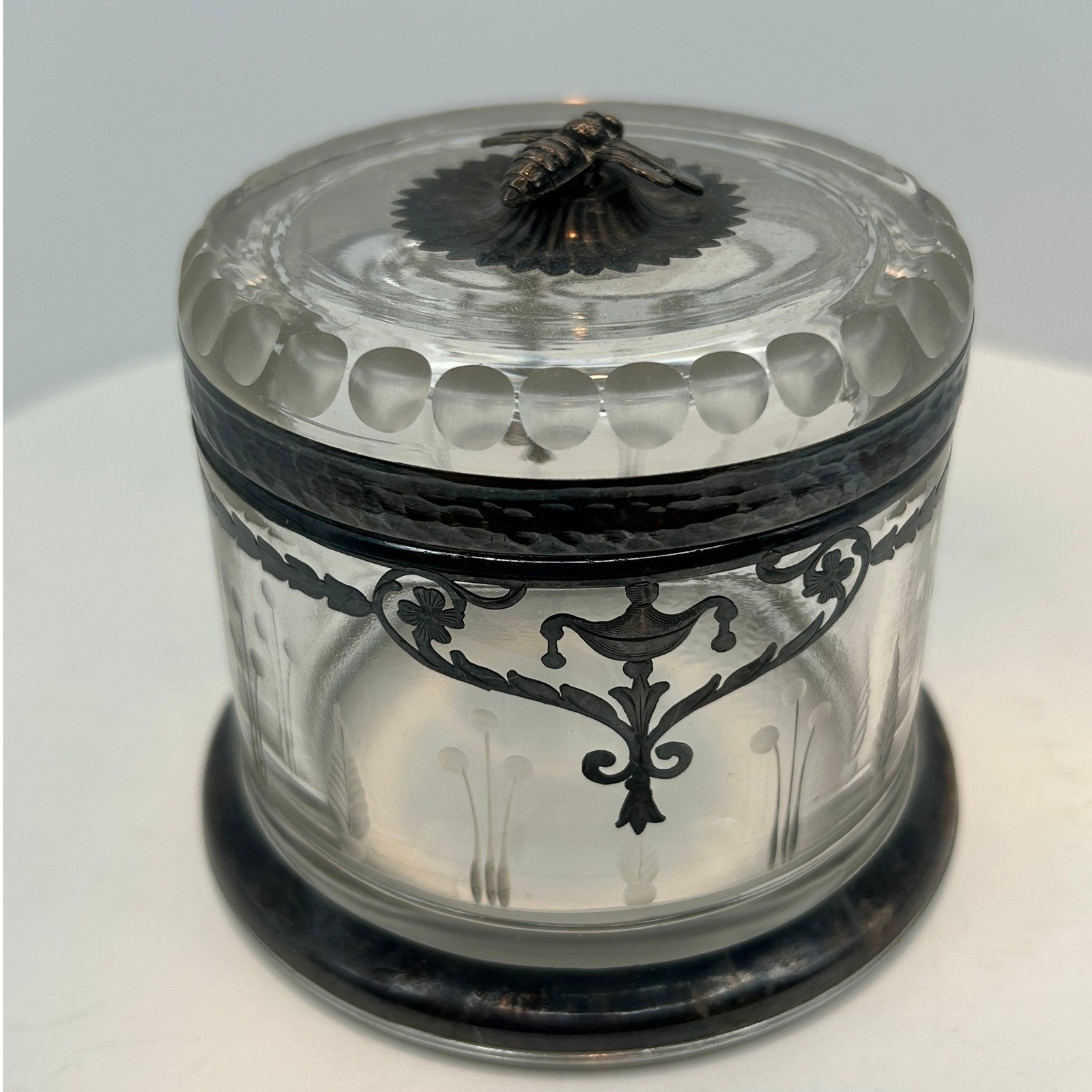 Vintage Etched Glass Trinket Jar Silver Overlay Honey Bee Finial Vanity Box