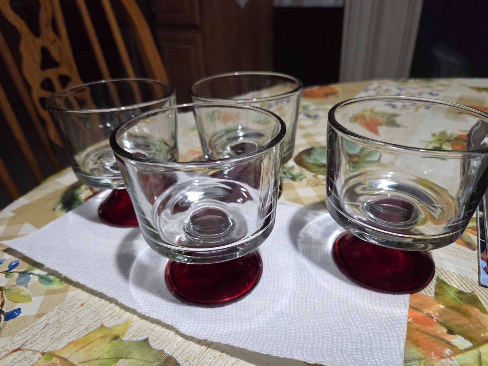 Set of 4 Red and Clear Stemware Sherbet Ice Cream Dessert Glasses Dishes