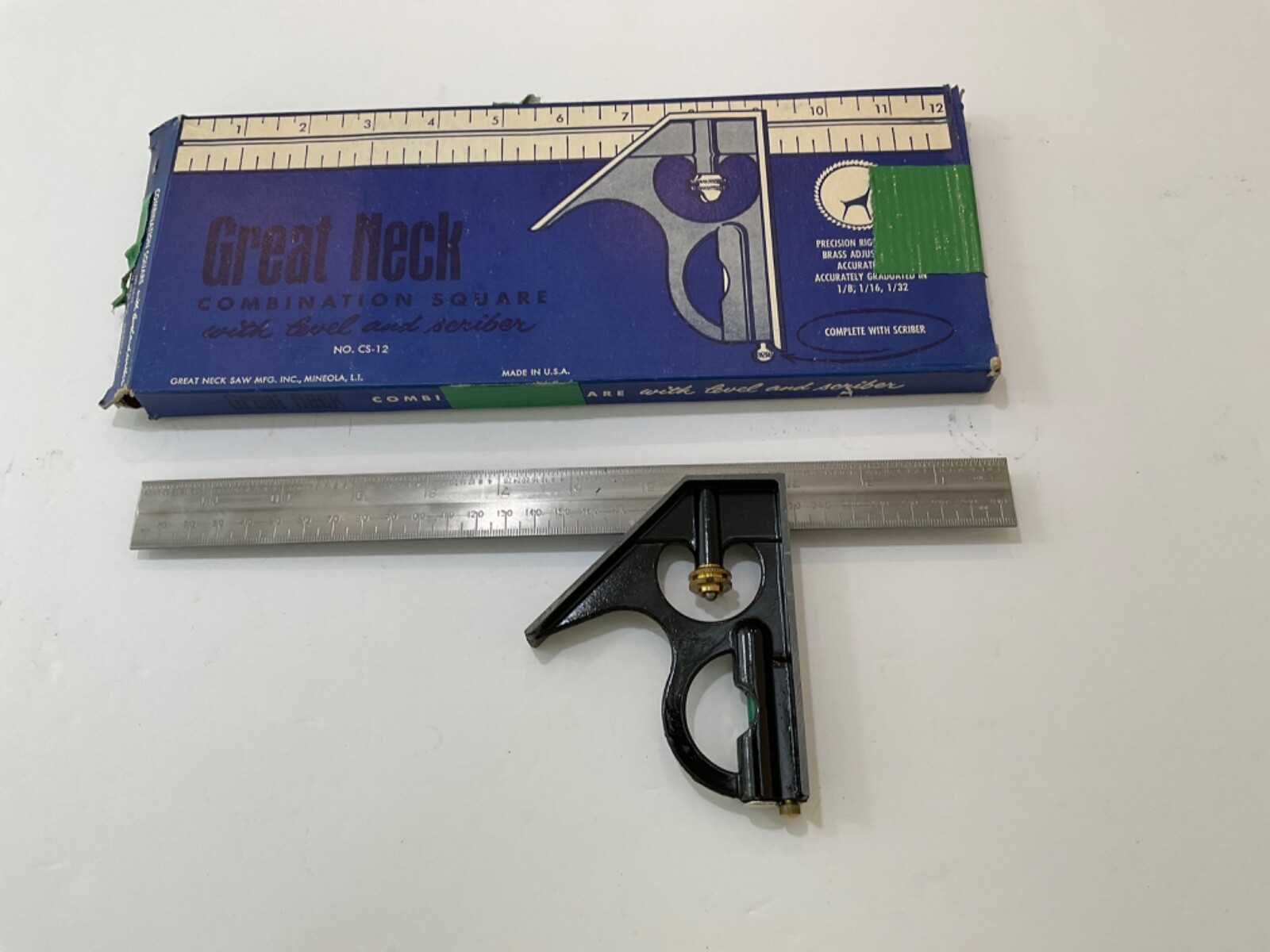 VINTAGE GREAT NECK 12