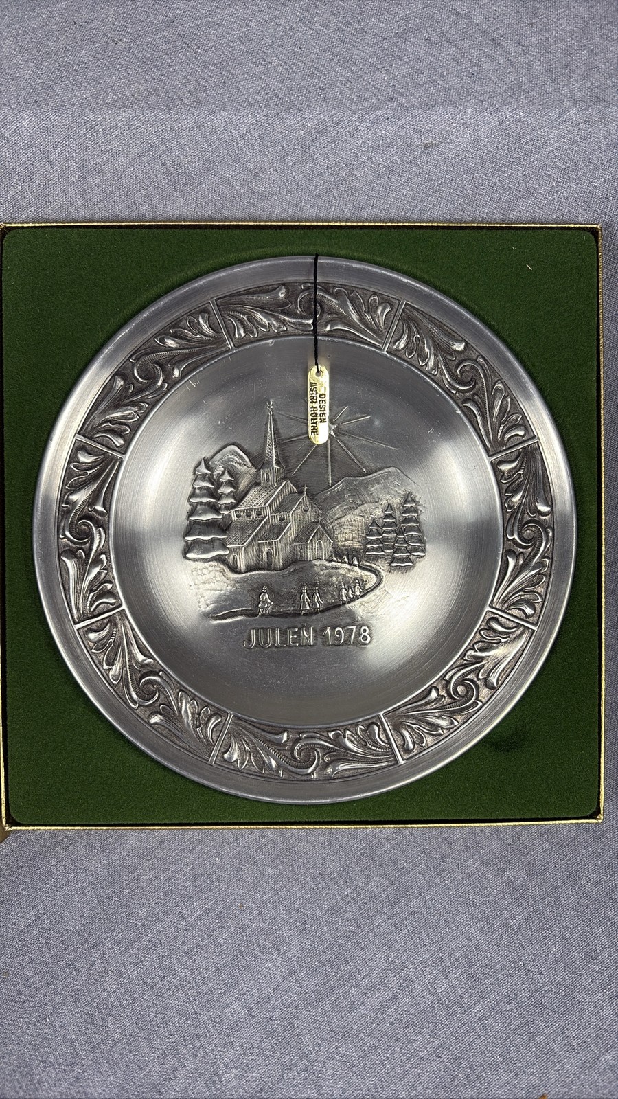 Vintage Astri Holthe Norway Pewter Christmas Plate Julen 1978 Signed in Box