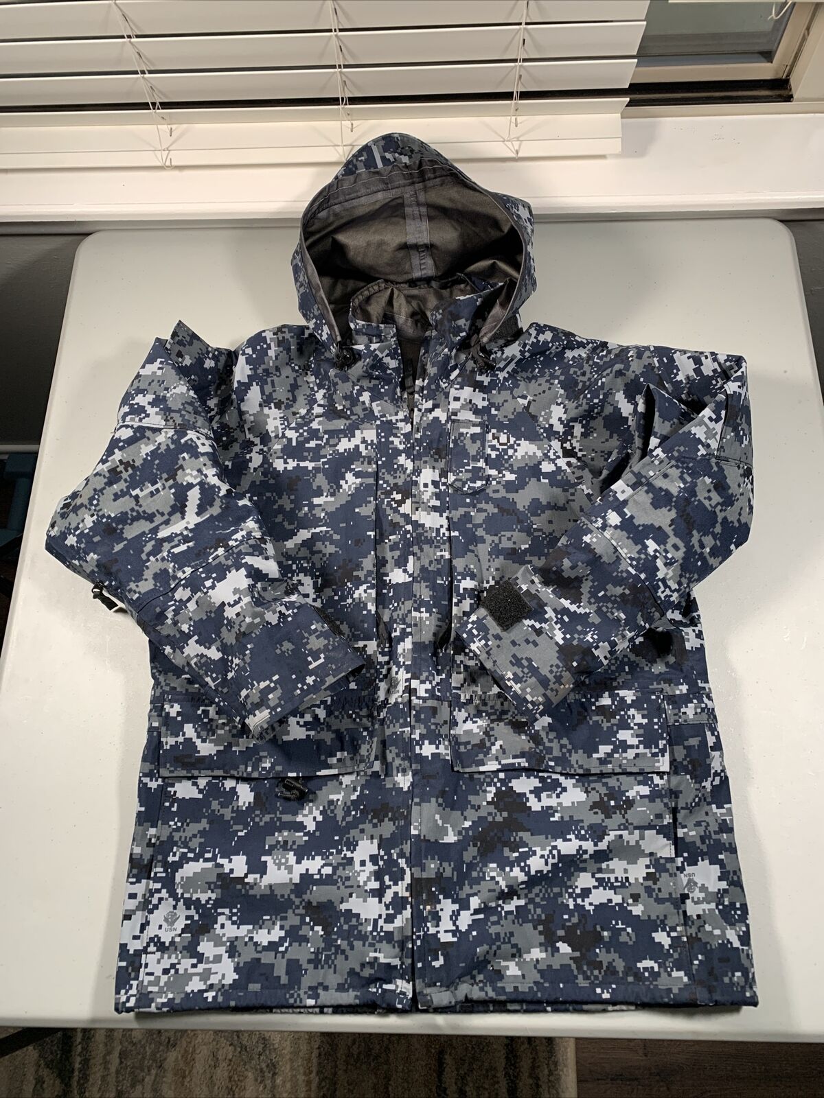 US Navy USN Working Parka Gore-Tex Blue Digital Camo Jacket Men’s Sz S Short