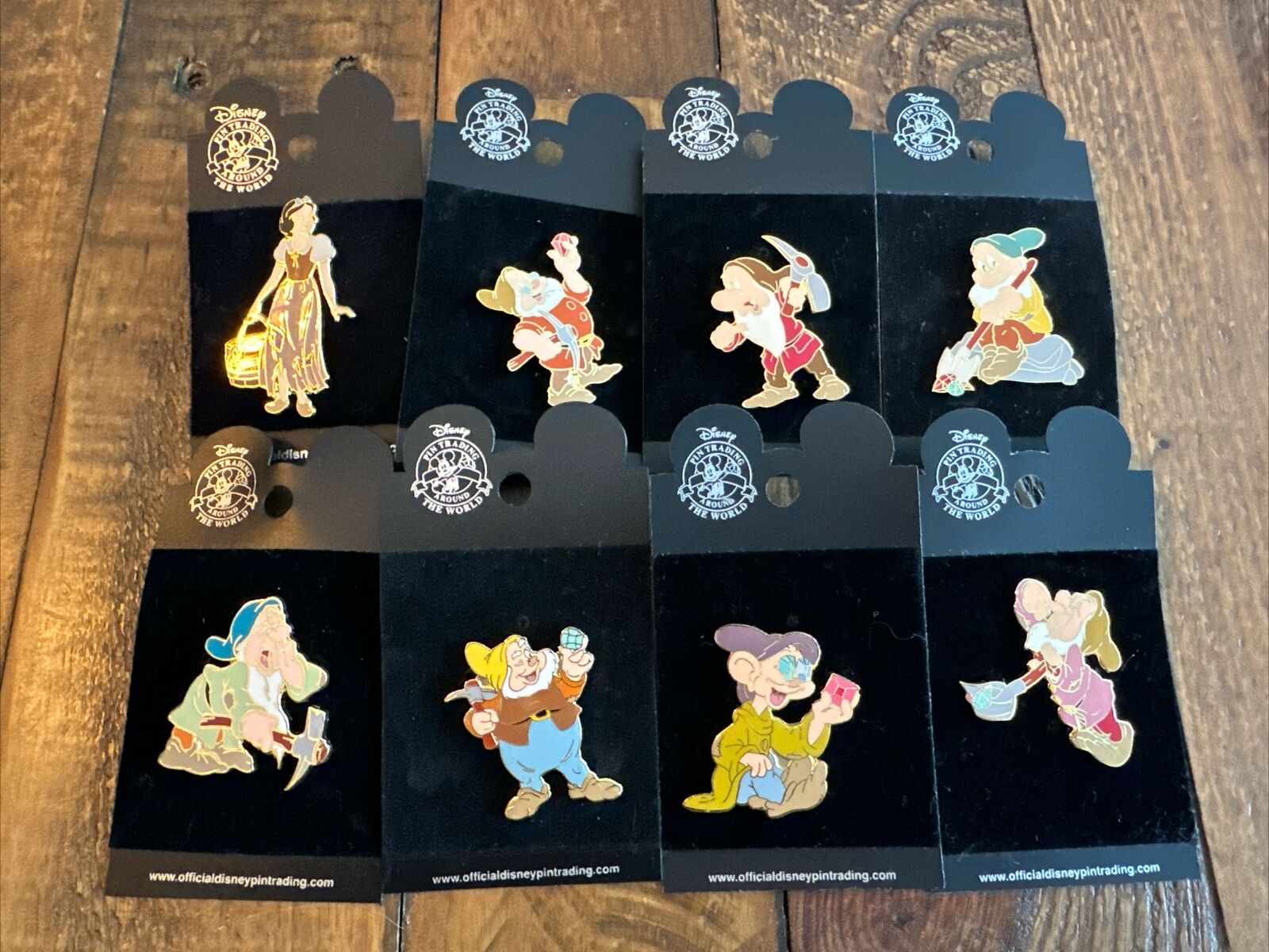 Vintage 2002 Disney World Snow White and the Seven Dwarfs Pin Set