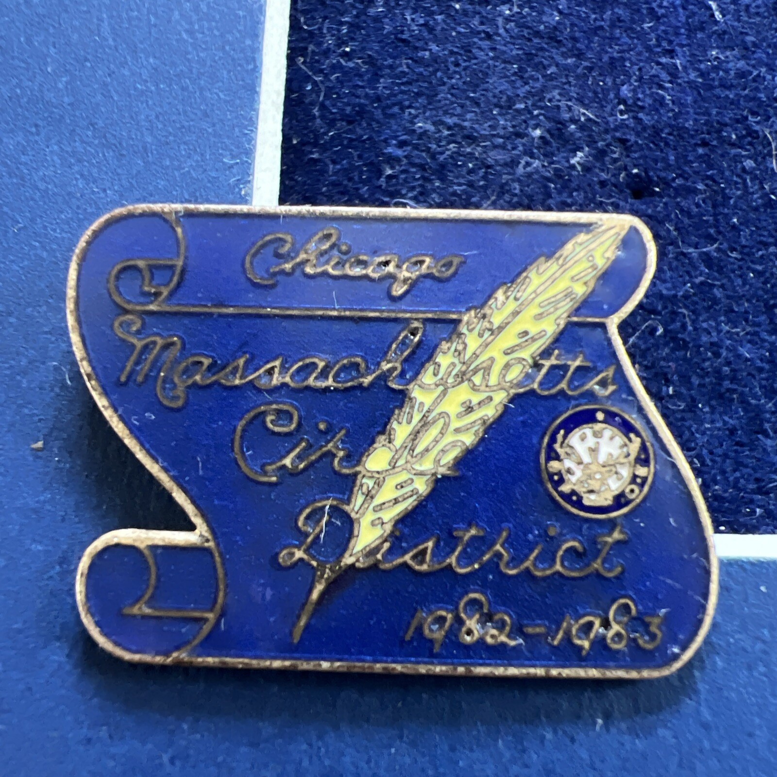 BPOE VINTAGE 1982-1983 Chicago- Massachusetts district Pinback