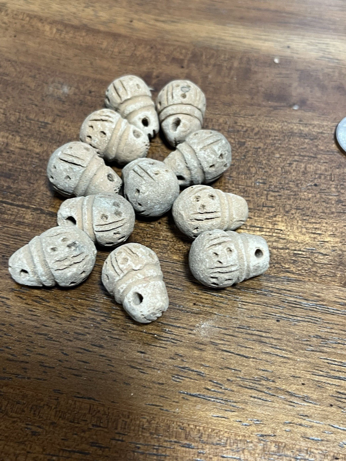 Ecuador Beige Ceramic Unglazed Vintage Handmade Beads Lot Of 10 Teardrop 1 In Ecuador Beige Ceramic Unglazed Vintage Handmade Beads Lot Of 10 Teardrop 1 In