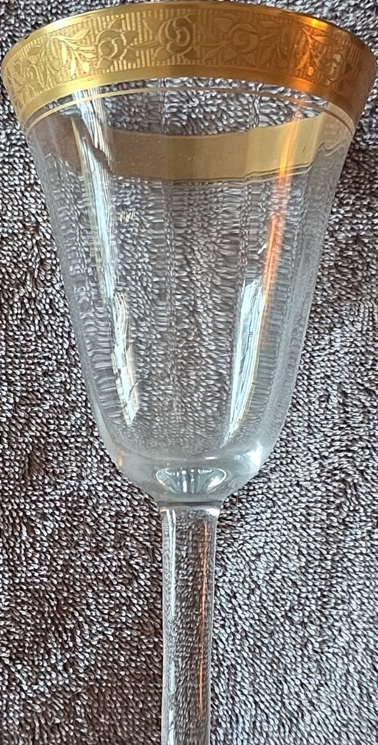 Clear Stemmed Wine Glass with Gold Embossed Rim, Decorated Barware