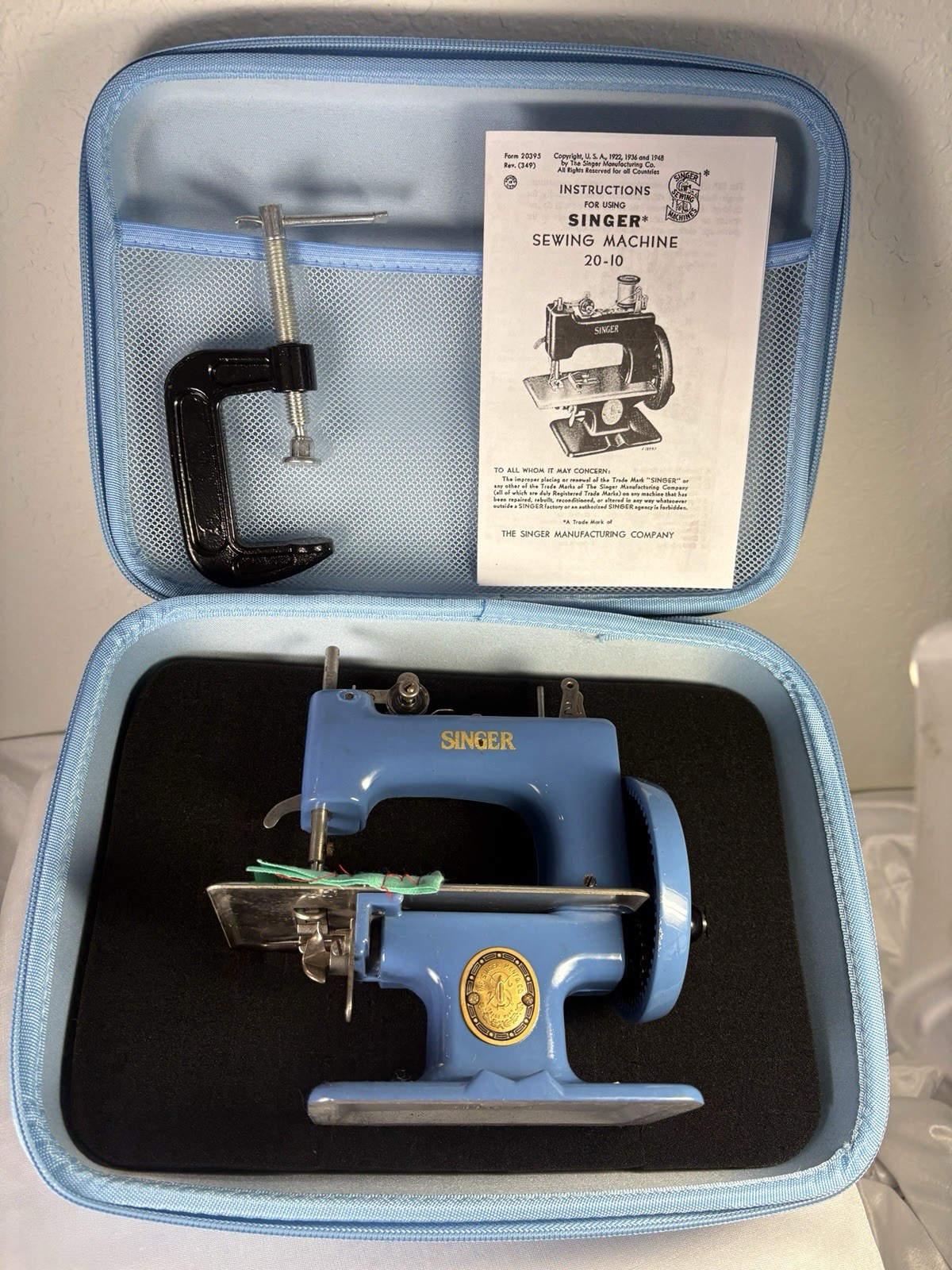 SINGER 20-10 Sew Handy 1950\'s Powder Coated Blue, Carrying Case, Clamp, and book SINGER 20-10 Sew Handy 1950\'s Powder Coated Blue, Carrying Case, Clamp, and book