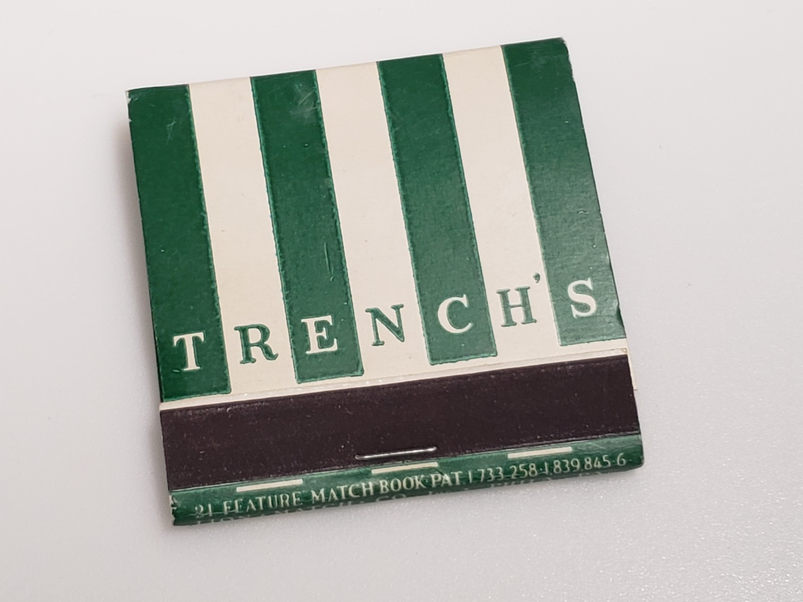 Vtg 1950s Feature Matchbook - TRENCH\'S Neptune Inn, Atlantic City, NJ, Unstruck