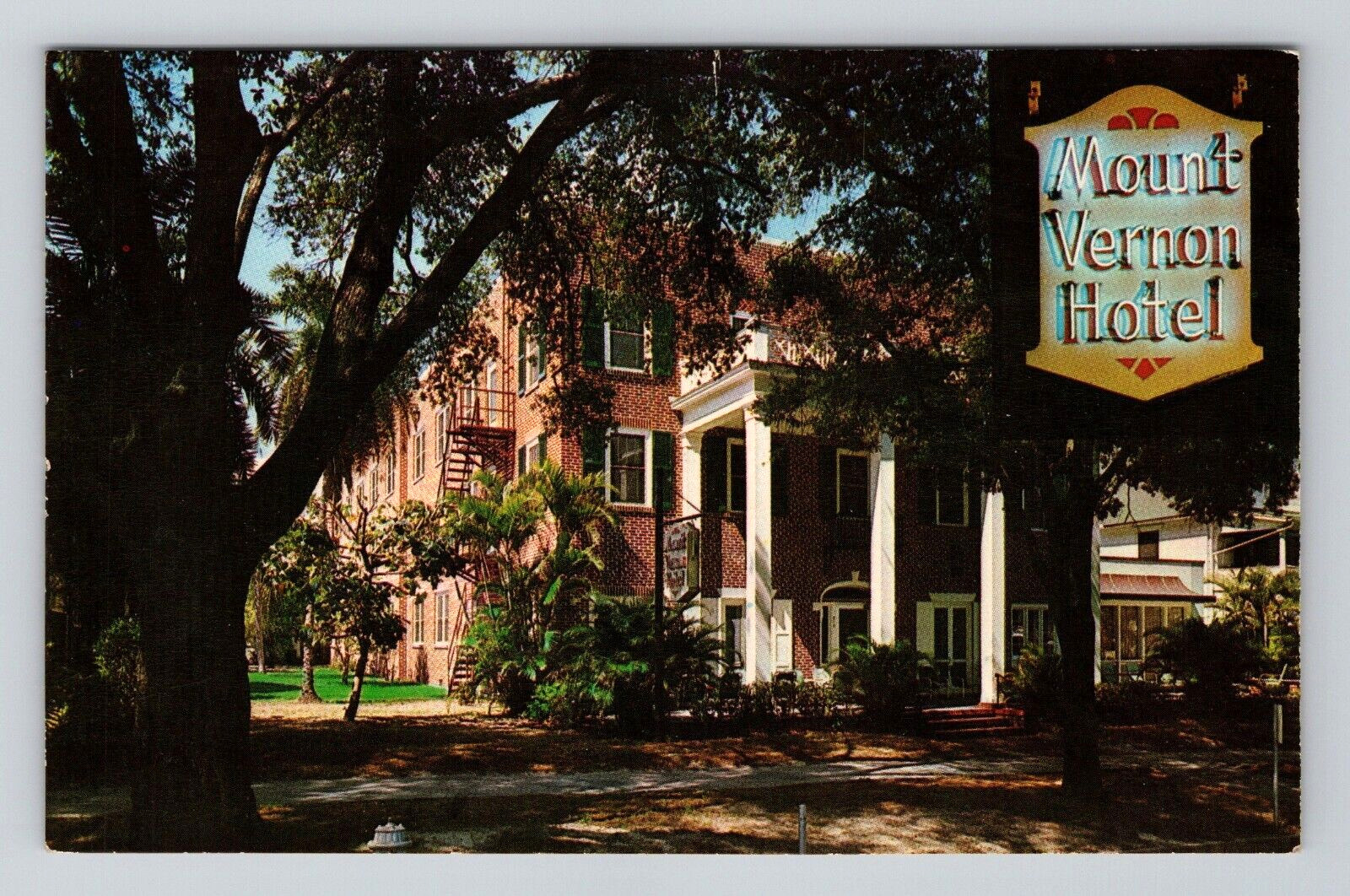Postcard St Petersburg Florida Mount Vernon Hotel Sign Scenic Street View FL