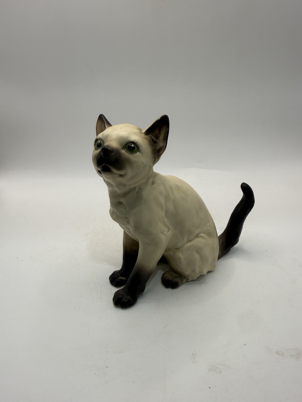 Vintage Siamese Cat Figurine Ceramic Green Eyes Sitting 5 Vintage Siamese Cat Figurine Ceramic Green Eyes Sitting 5