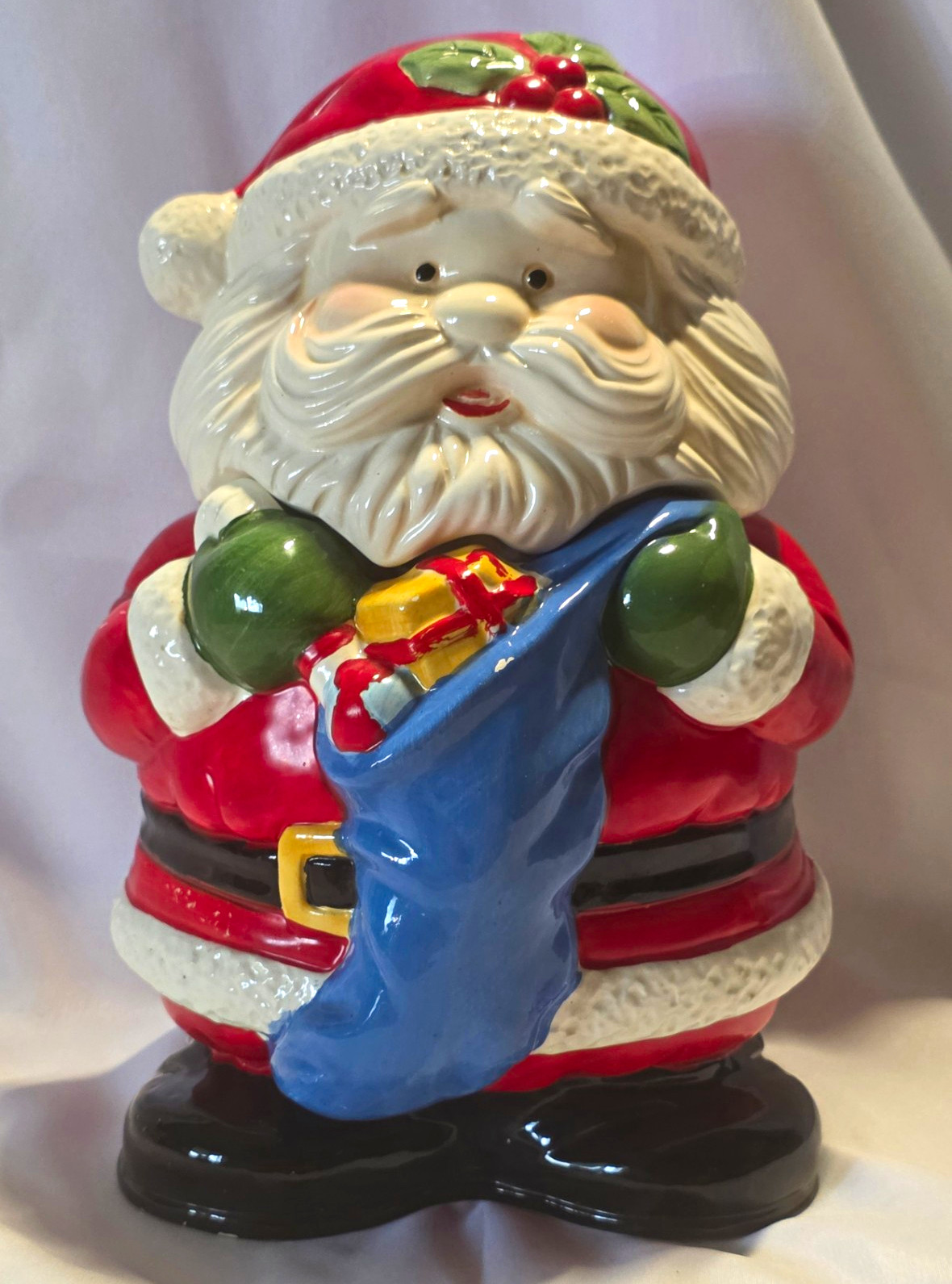 Vintage J.I.C Claus Ceramic Christmas Cookie Jar w/ Lid 12