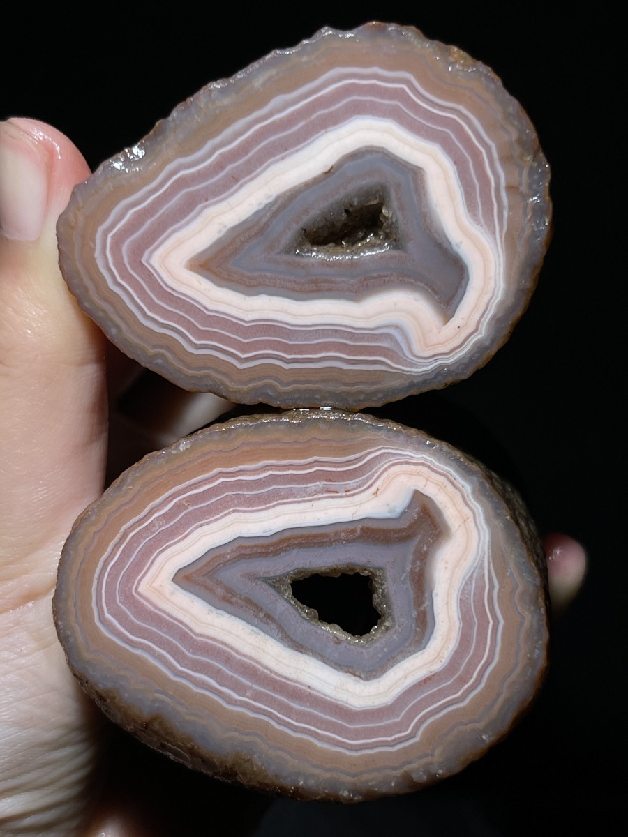 1 Pair Rough Unpolished China Agate Nodule Xuanhua crystal 366g 123
