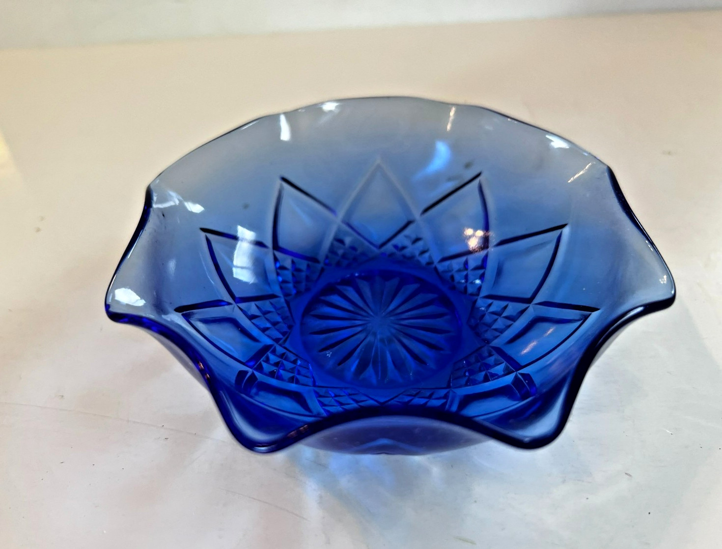 VINTAGE HAZEL ATLAS COBALT BLUE GLASS FANCY NUT DISH 1930-40’s. VINTAGE HAZEL ATLAS COBALT BLUE GLASS FANCY NUT DISH 1930-40’s.