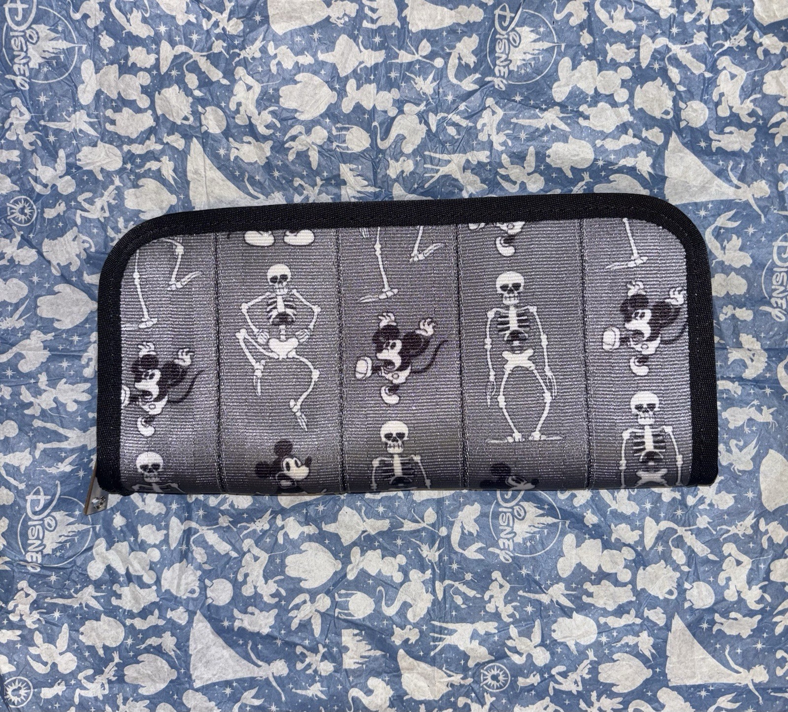 Harveys Spooky Mickey Wallet