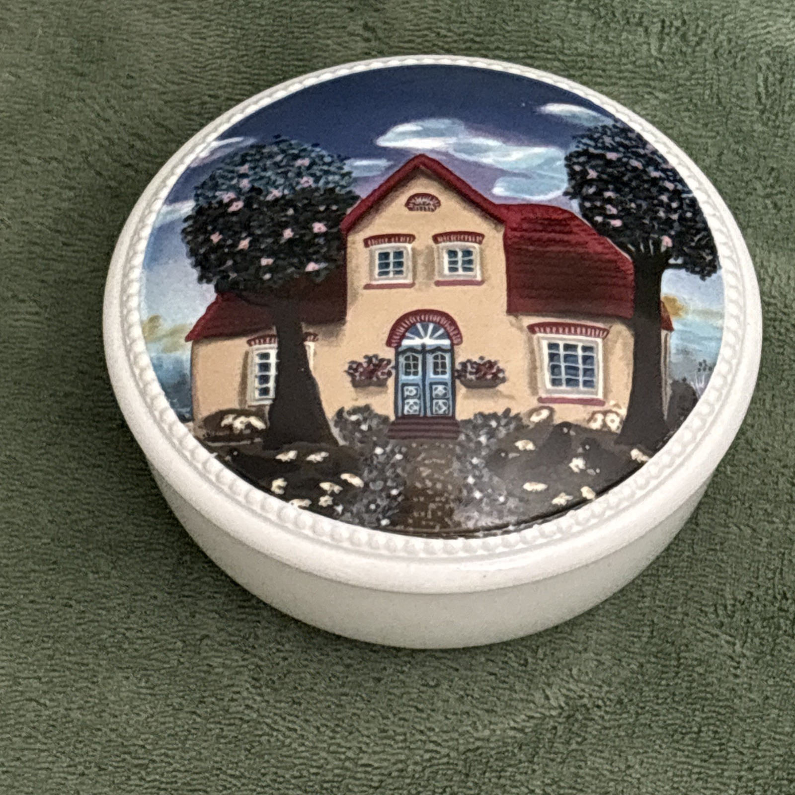 Vtg Villeroy & Boch Galerie 4.5” Trinket Dish w Lid Cottage Scene W. Germany
