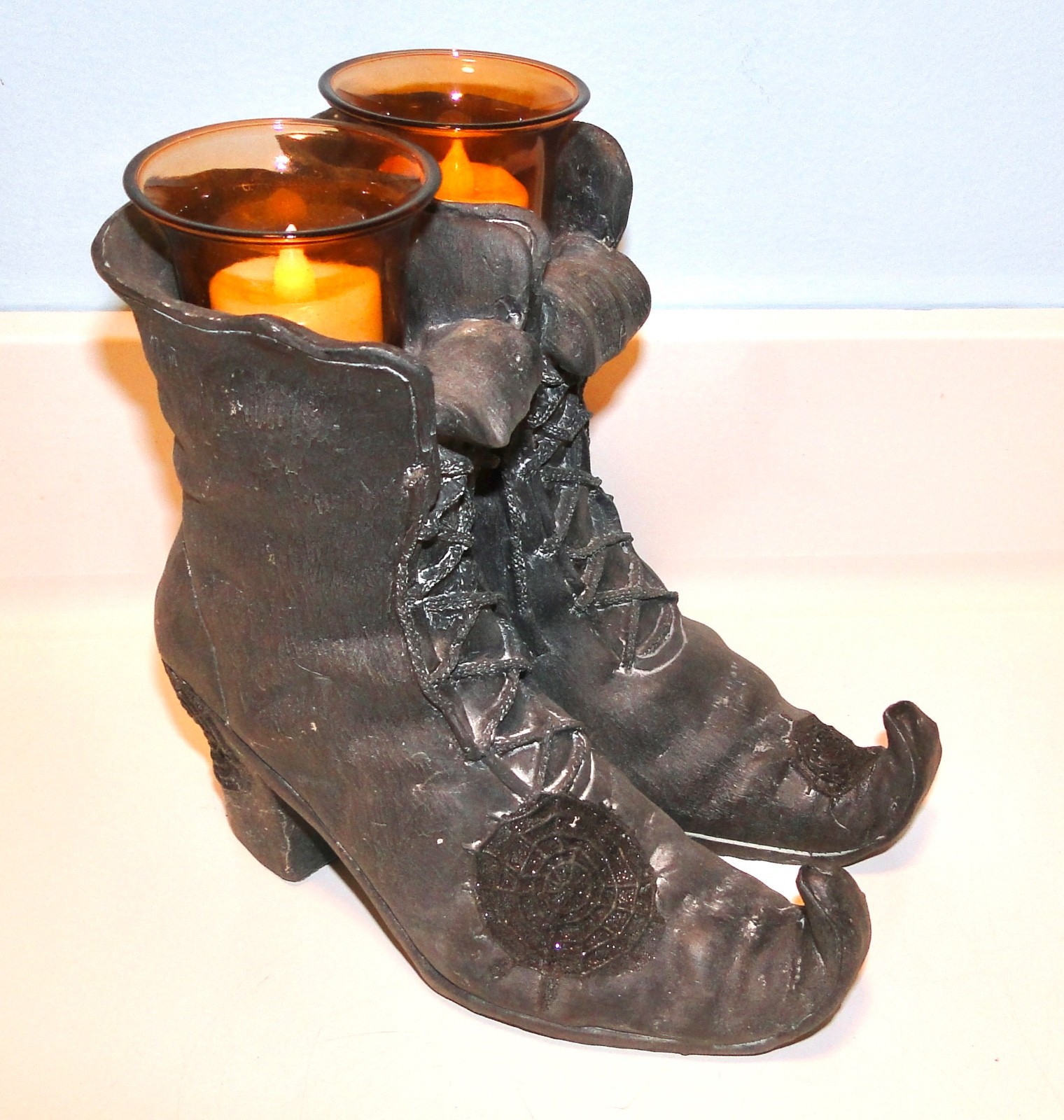 Vintage Halloween Yankee Candle WITCHES BOOTS CANDLE HOLDER w/Flameless Tealight