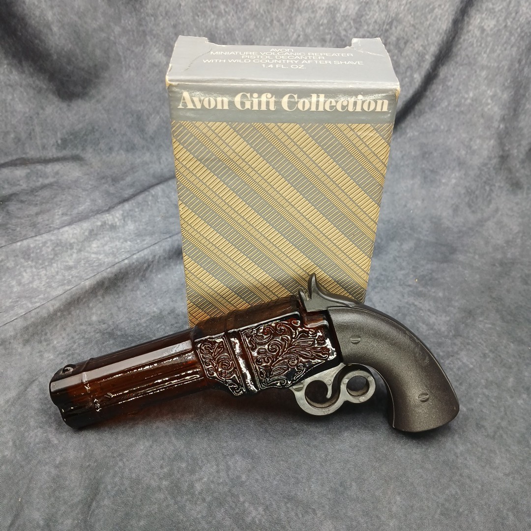 Avon Miniature Volcanic Repeater Pistol~Wild Country ~ 1.4 FL. OZ. ~ Full Bottle
