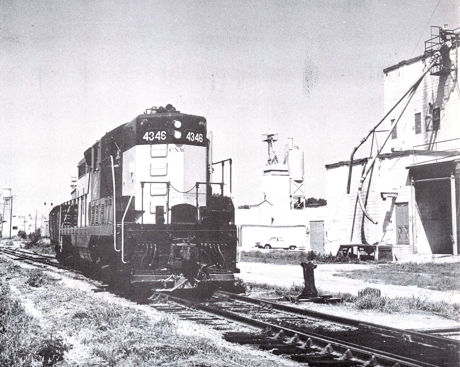 Chicago North Western 4346 M&StL Junction Milwaukee Road Freight Vtg Mag Image