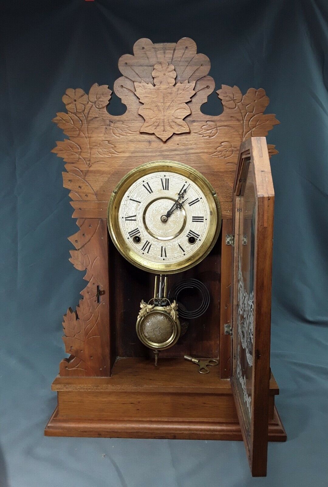 Antique Mantle Clock ~ Wm. L.. Gilbert Clock Co. ~ QUAIL model