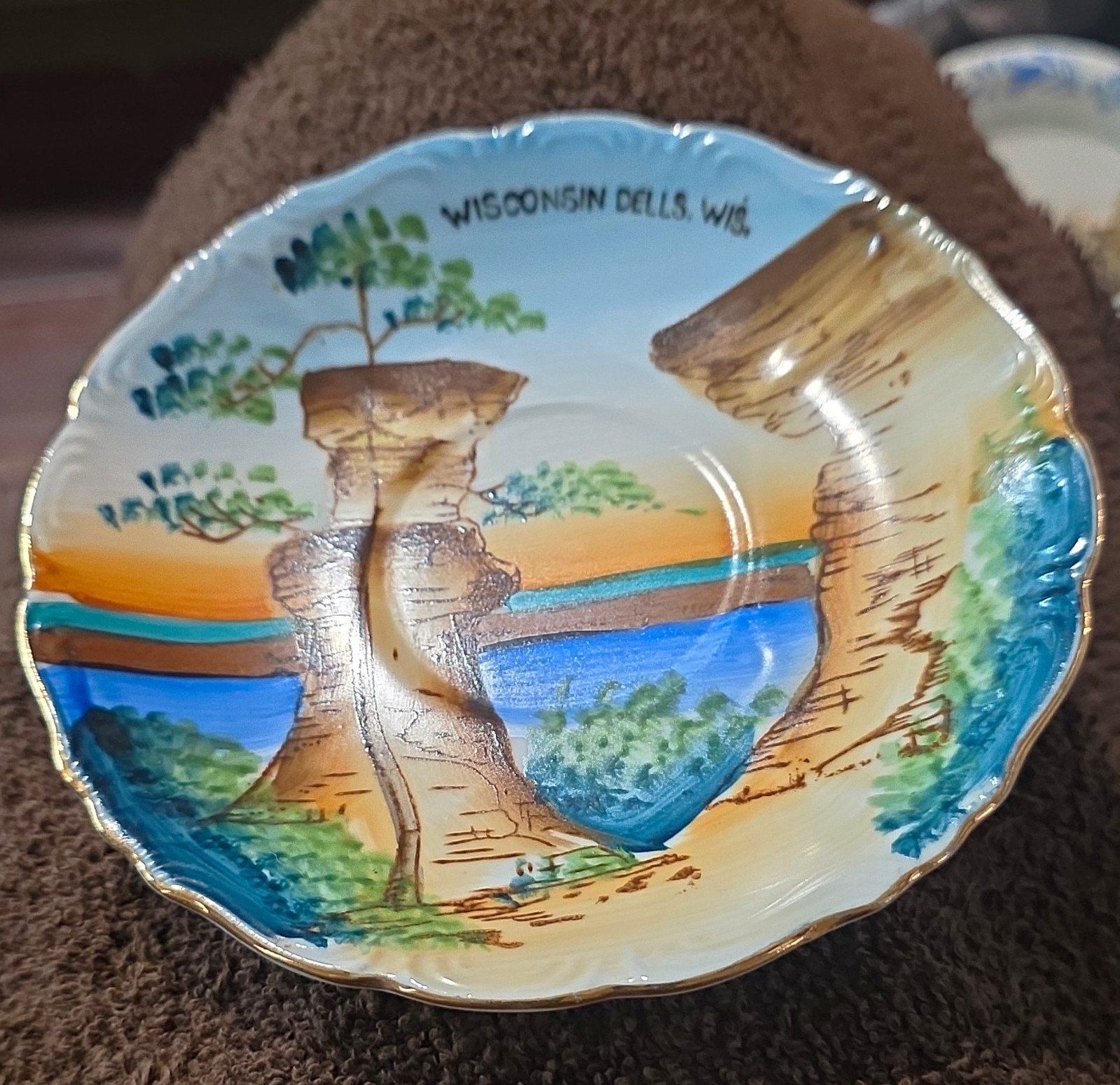 Wisconsin Dells Wisconsin Scenic Design Souvenir Dish Decorative Plate