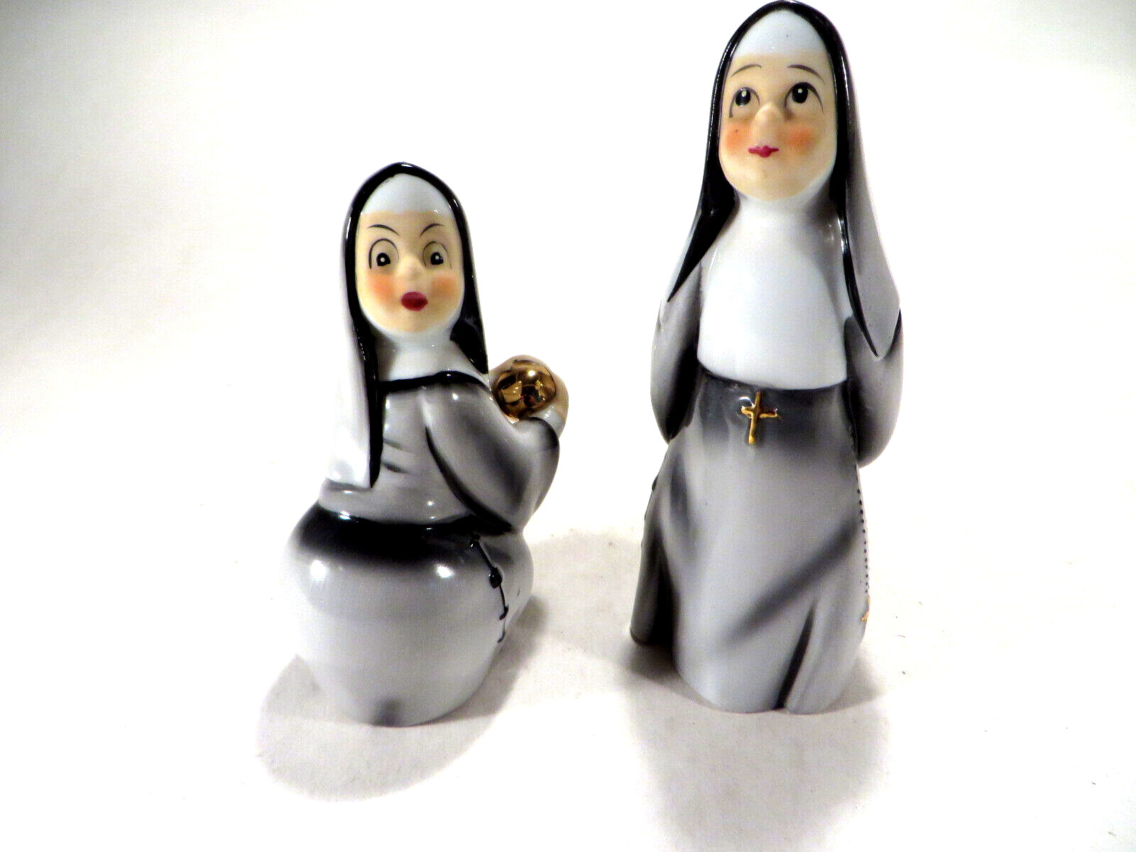 Leftoris Nuns Lot of 2 Figurine Ceramic Japan 5.5\