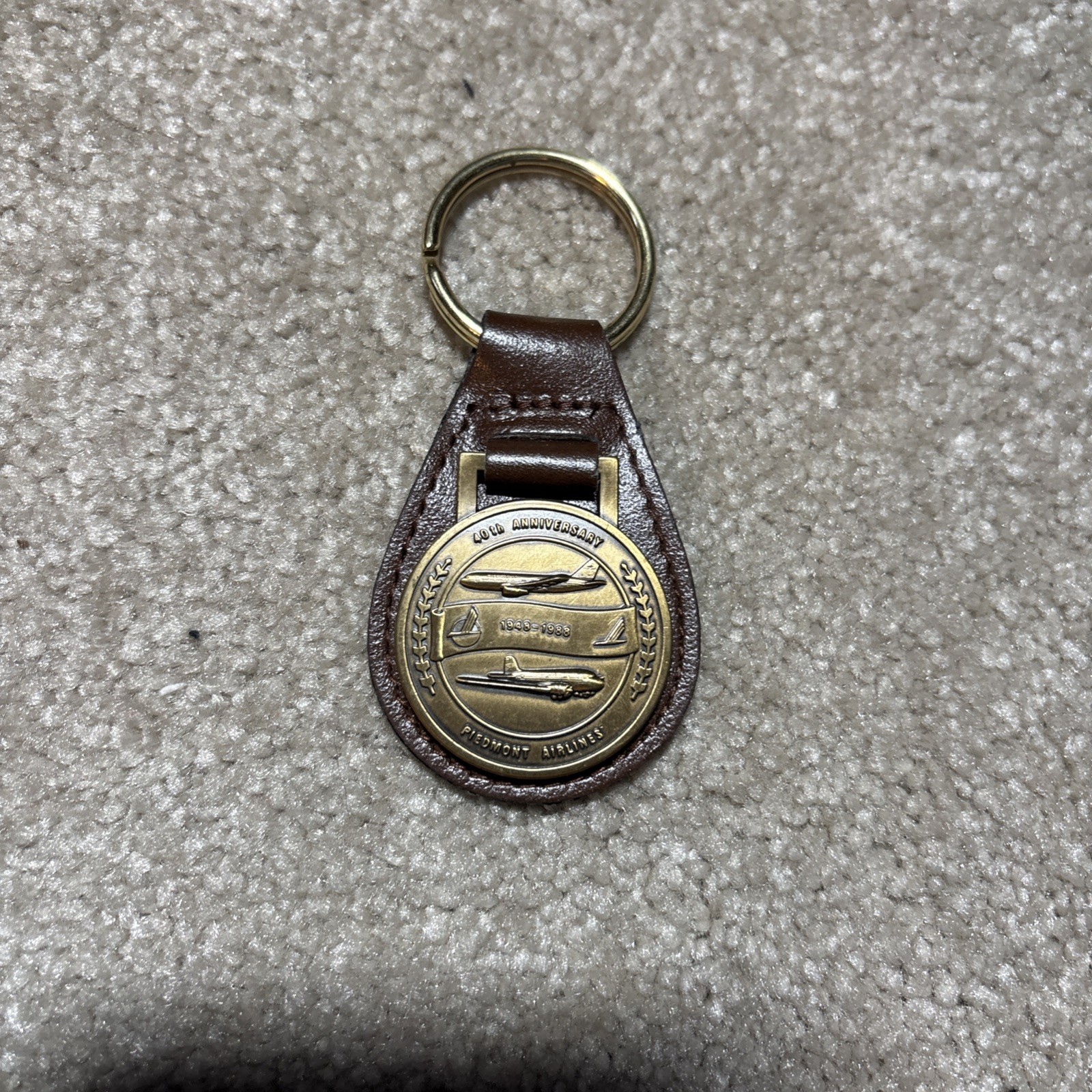 Piedmont Airlines 40th Anniversary Leather & Brass Key Chain In Bag NOS Piedmont Airlines 40th Anniversary Leather & Brass Key Chain In Bag NOS