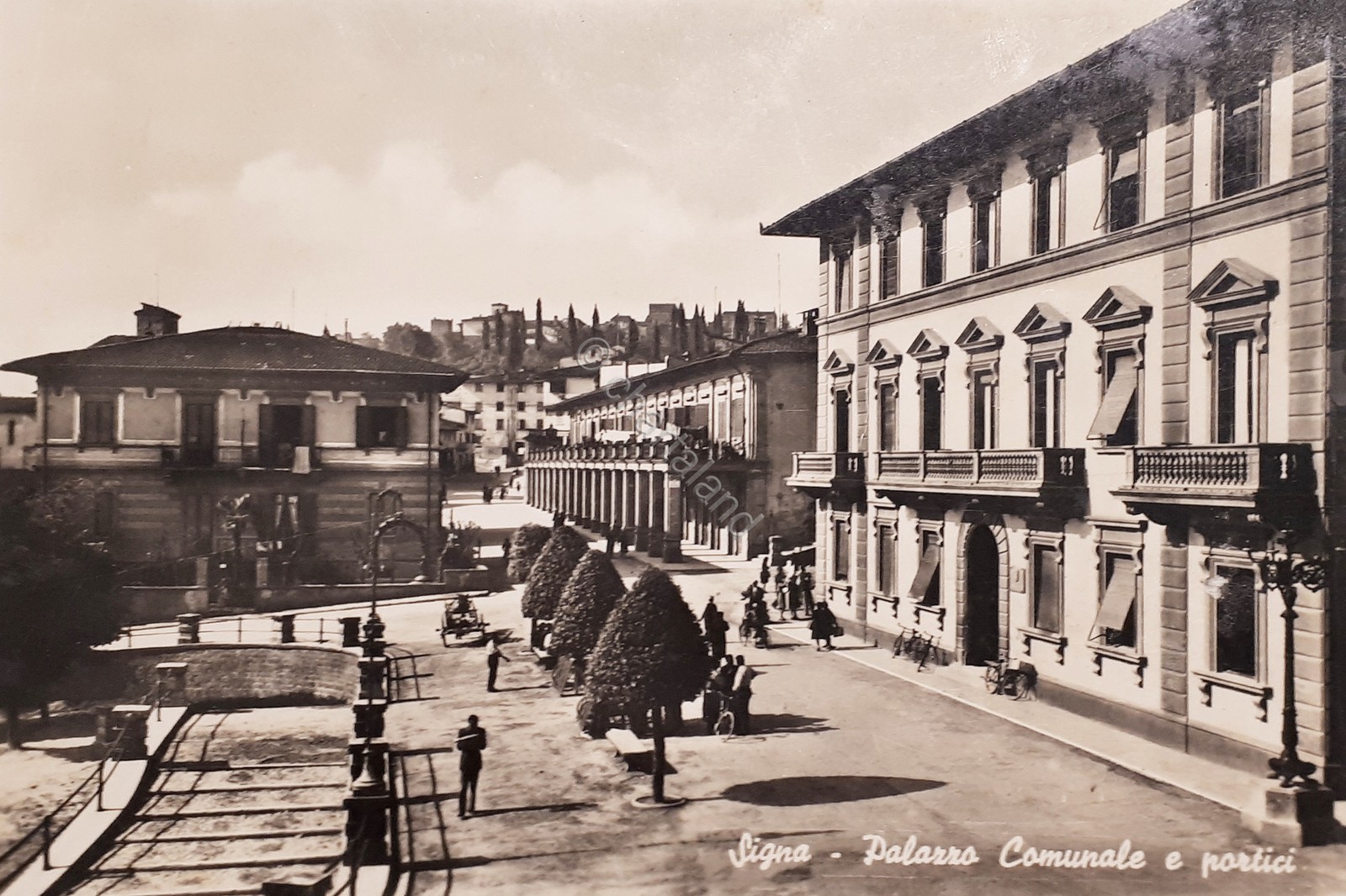 Postcard - Signa - Town Hall and arcades - 1954