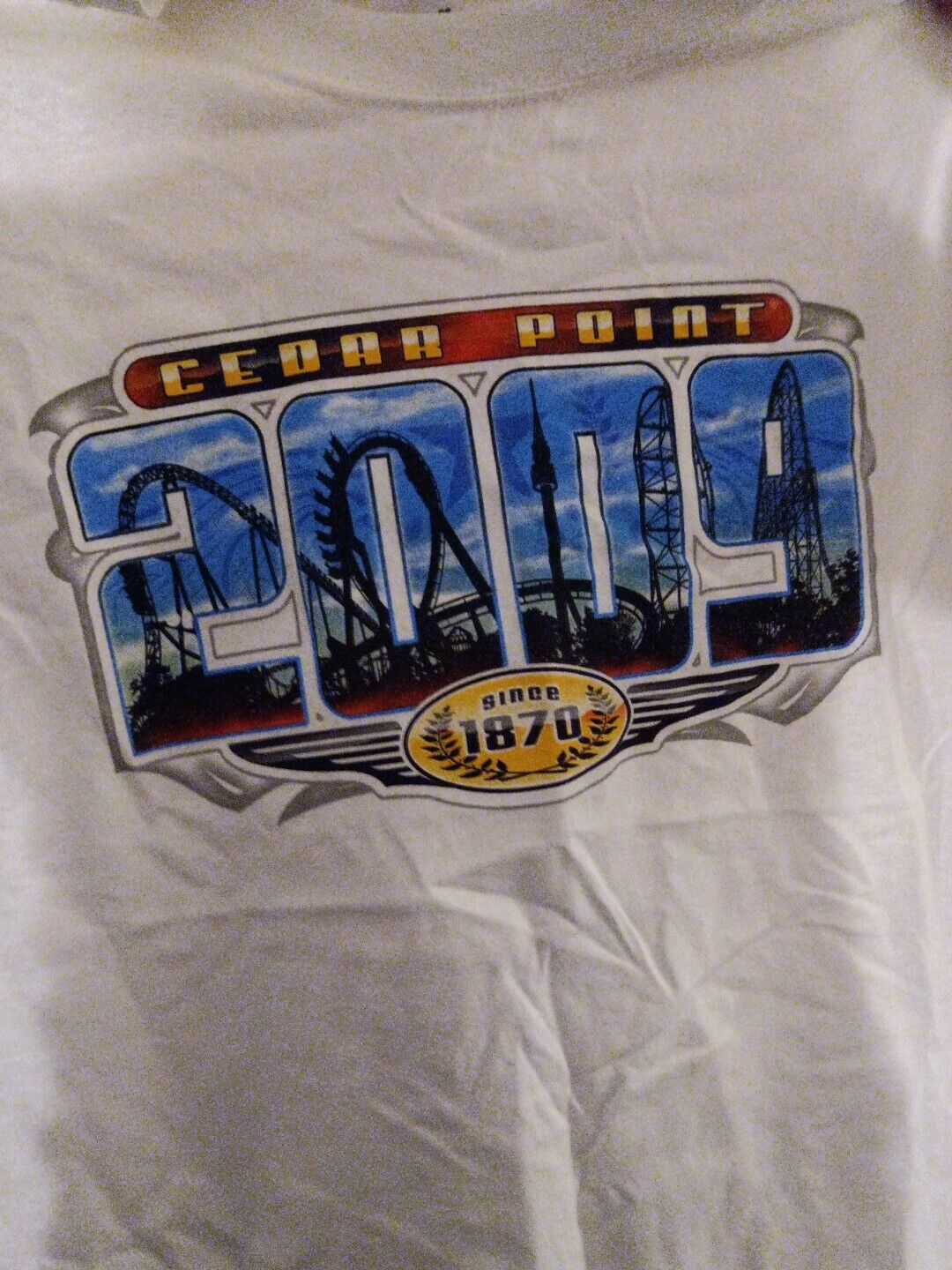 Vintage 2009 Cedar Point Roller Coaster SINCE 1870 (S) T-Shirt Amusement Park