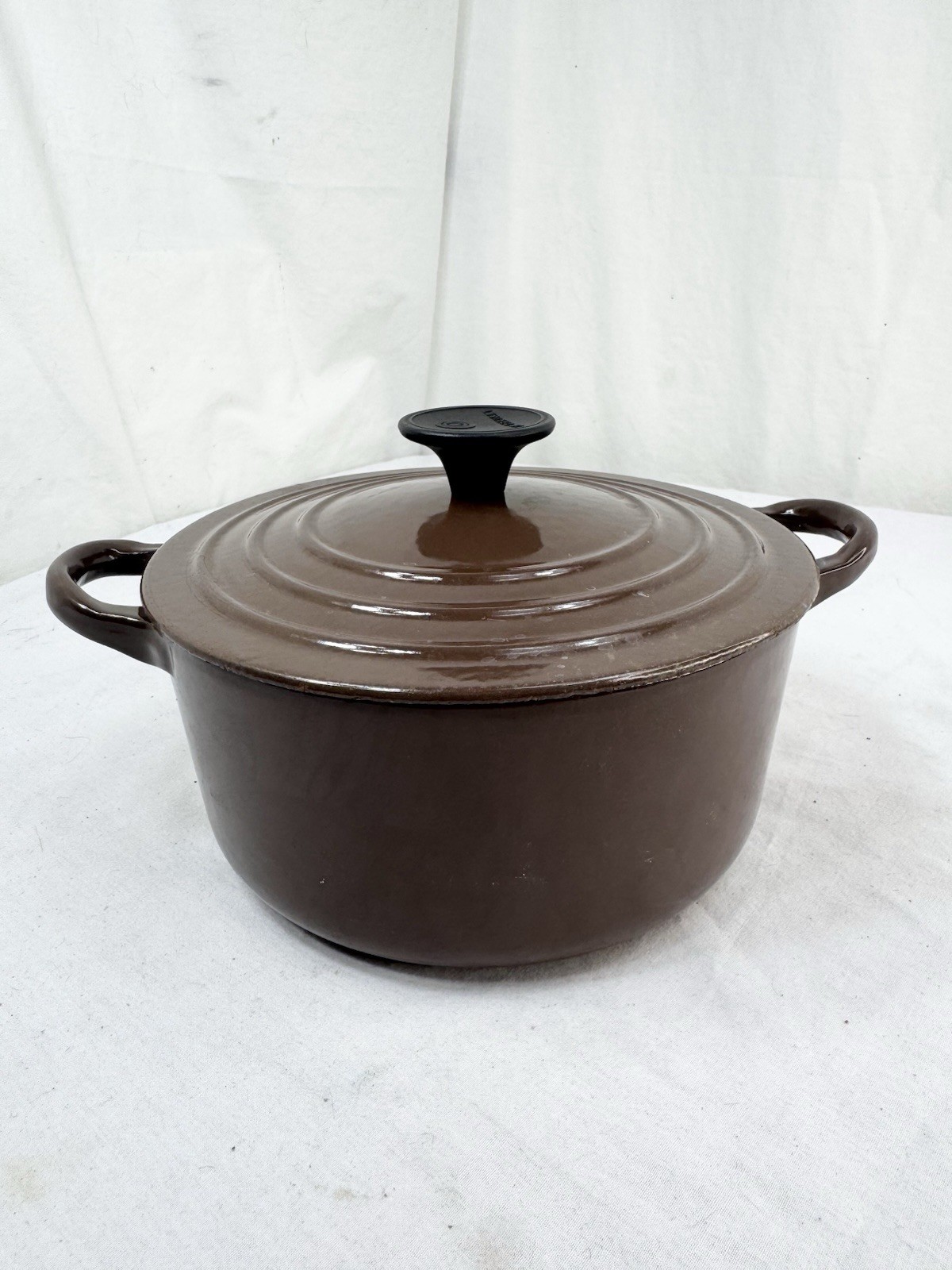 Vtg Le Creuset Cast Iron Brown Enamel Dutch Oven 2qt “B” Pot w Lid 7.25\