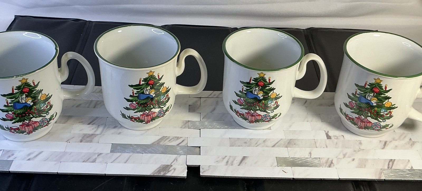 VINTAGE YAMAKA NOEL FOOTED MUGS SET OF 4