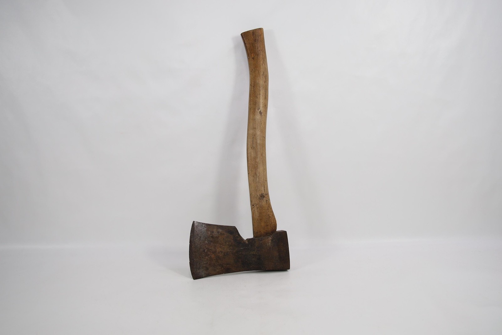 Vintage Norwegian Lumberman Axe - Traditional Quality from the 30s-50s