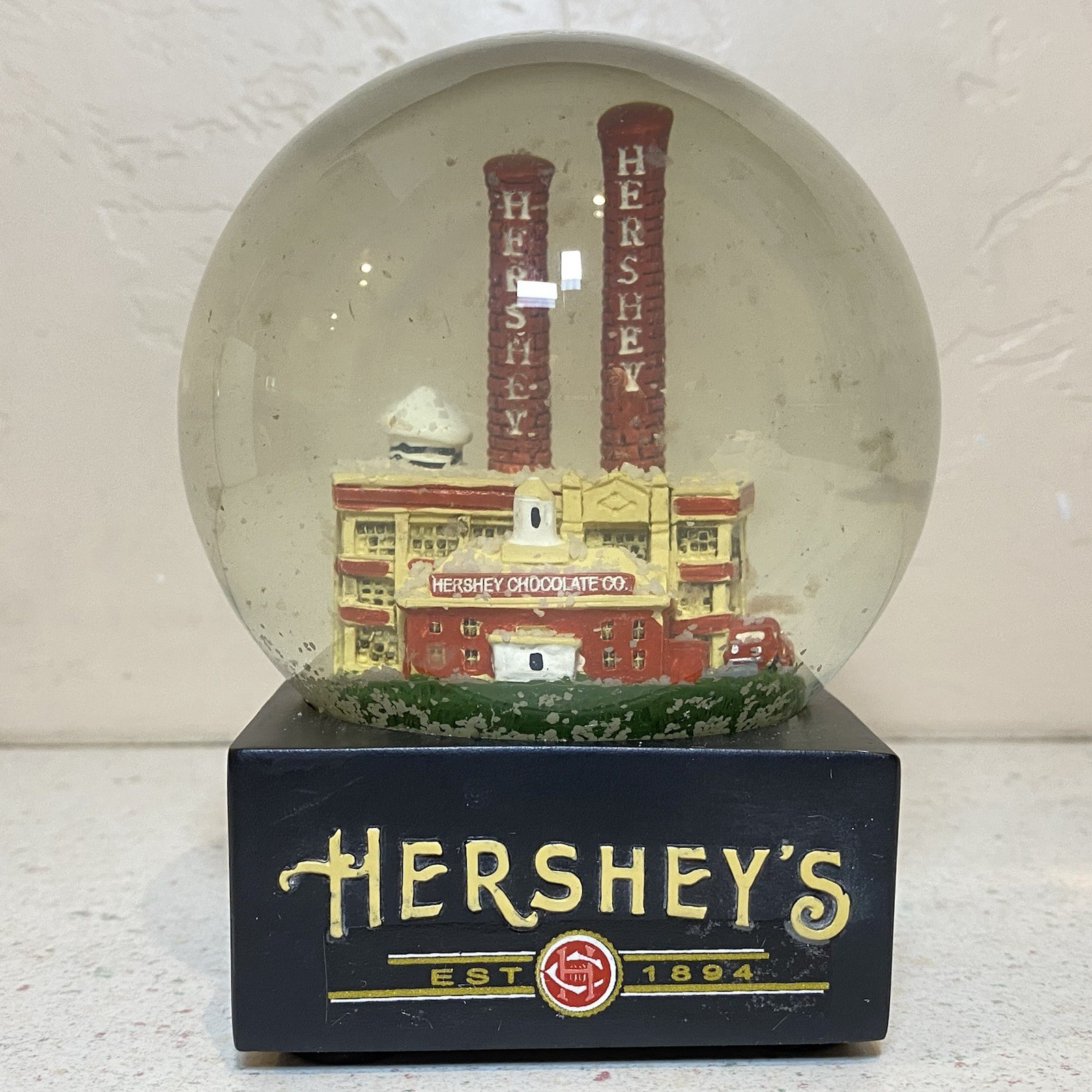 Hershey’s Chocolate Factory Snow Globe Miniature Souvenir Collectible