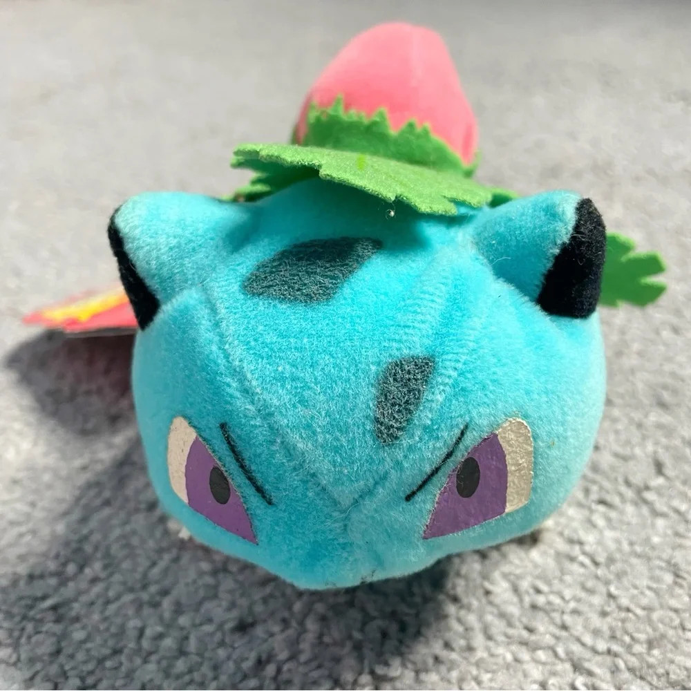 Pokemon Ivysaur #02 Plush Small with Tag 1995 NINTENDO