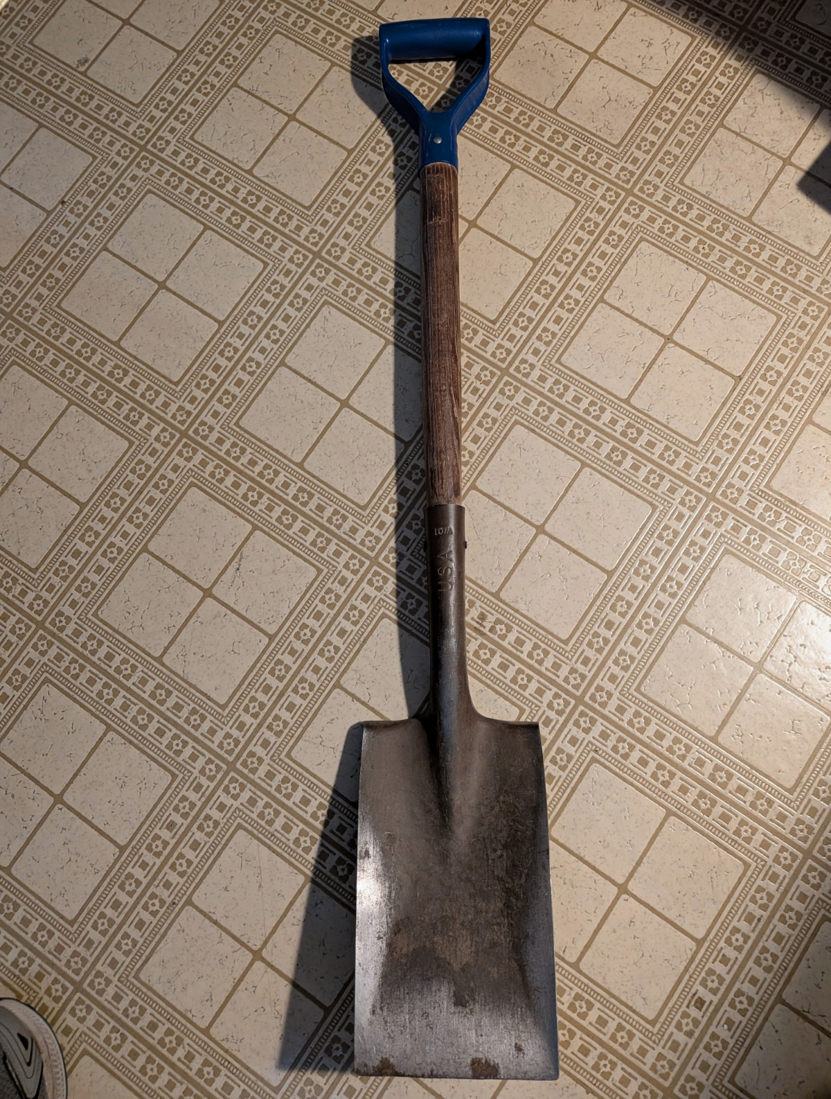 Vintage Made In USA Square Point Spade Collectable Shovel. Excellent Condition.