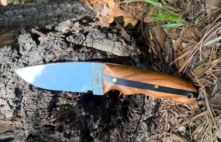 Handmade Drop Point Hunting Knife: 440c Steel, Hickory and Ebony Grips, Sheath
