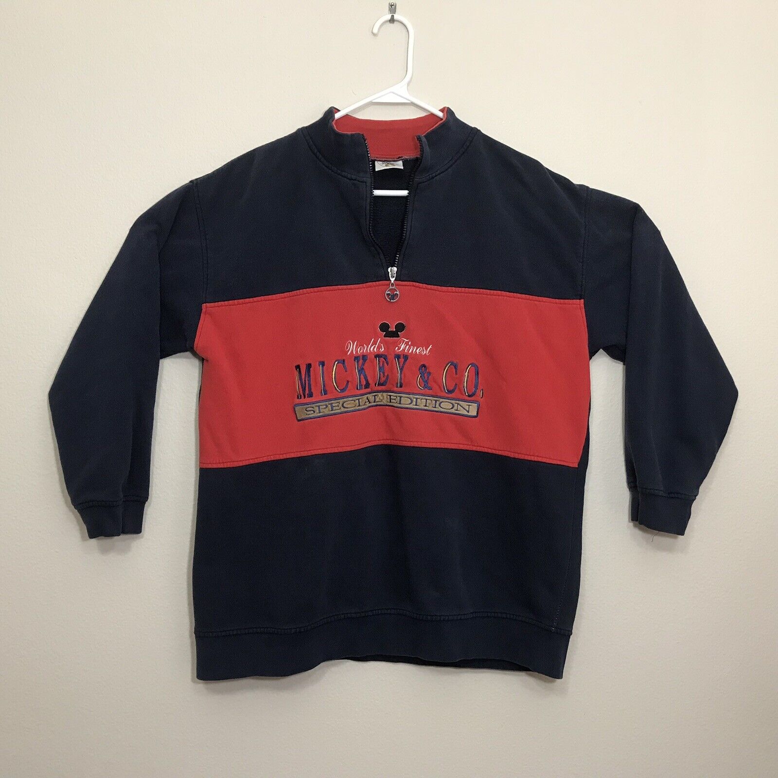 Vtg World's Finest Mickey & Co Special Edition Sweatshirt Size L? Navy Blue Red