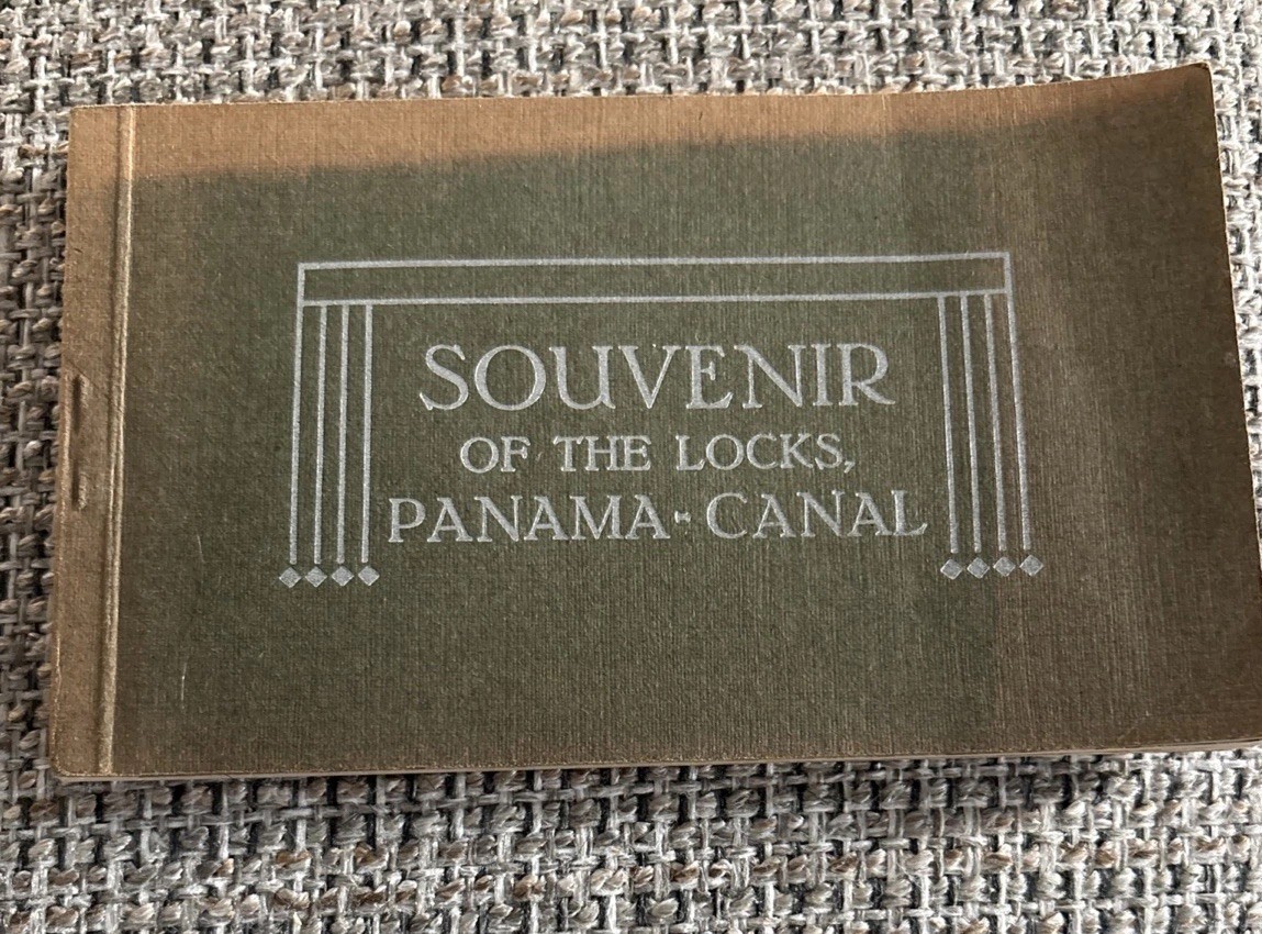 Souvenir Of the Locks Panama Canal Republic Panama Postcard booklet of 10