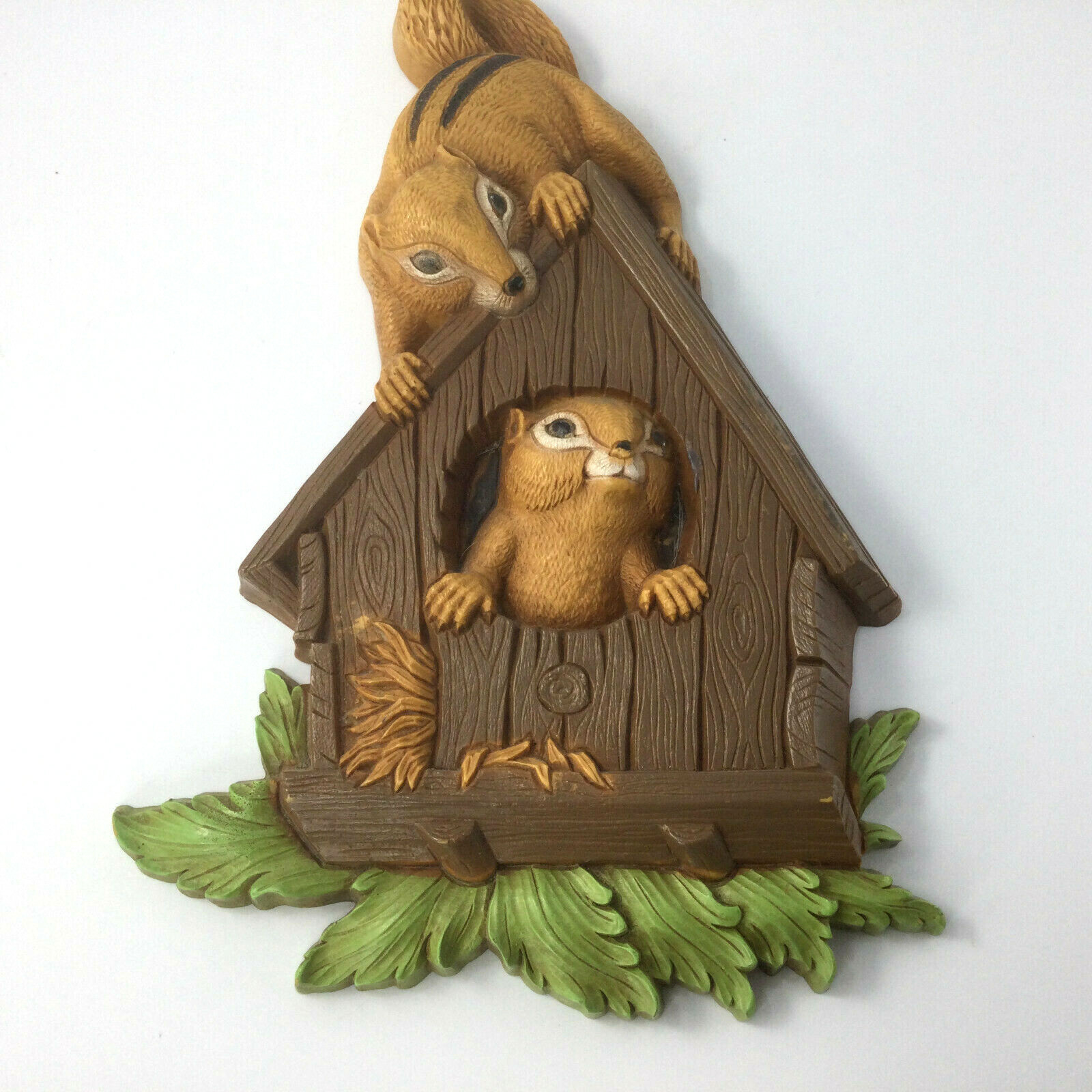 Homco Wall Handing Plaque Squirrels 10\