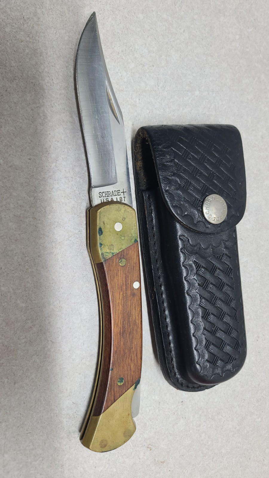 Vintage Schrade LB7 Pocket Knife & Leather Sheath Vintage Schrade LB7 Pocket Knife & Leather Sheath