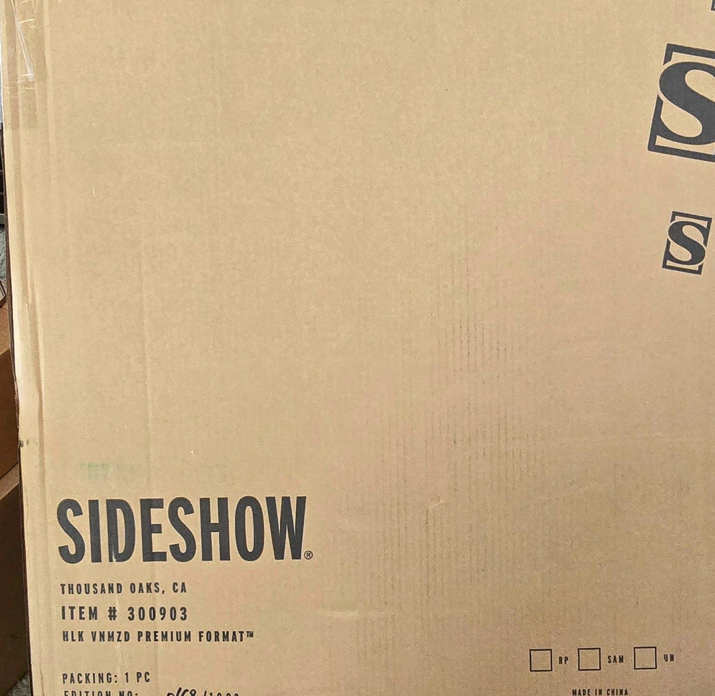 SIDESHOW COLLECTIBLES VENOMIZED HULK PREMIUM FORMAT STATUE-HULK STATUE-BRAND NEW
