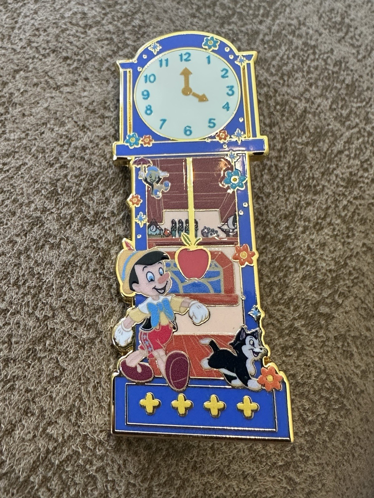 disney grandfather clock blind box pin Pinocchio